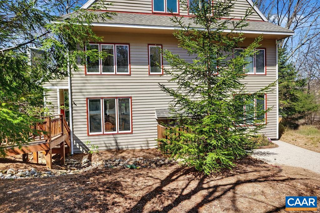 24 TRILLIUM CLOSE, WINTERGREEN RESORT, Virginia 22967, 4 Bedrooms Bedrooms, ,3 BathroomsBathrooms,Residential,24 TRILLIUM CLOSE,675784 MLS # 675784