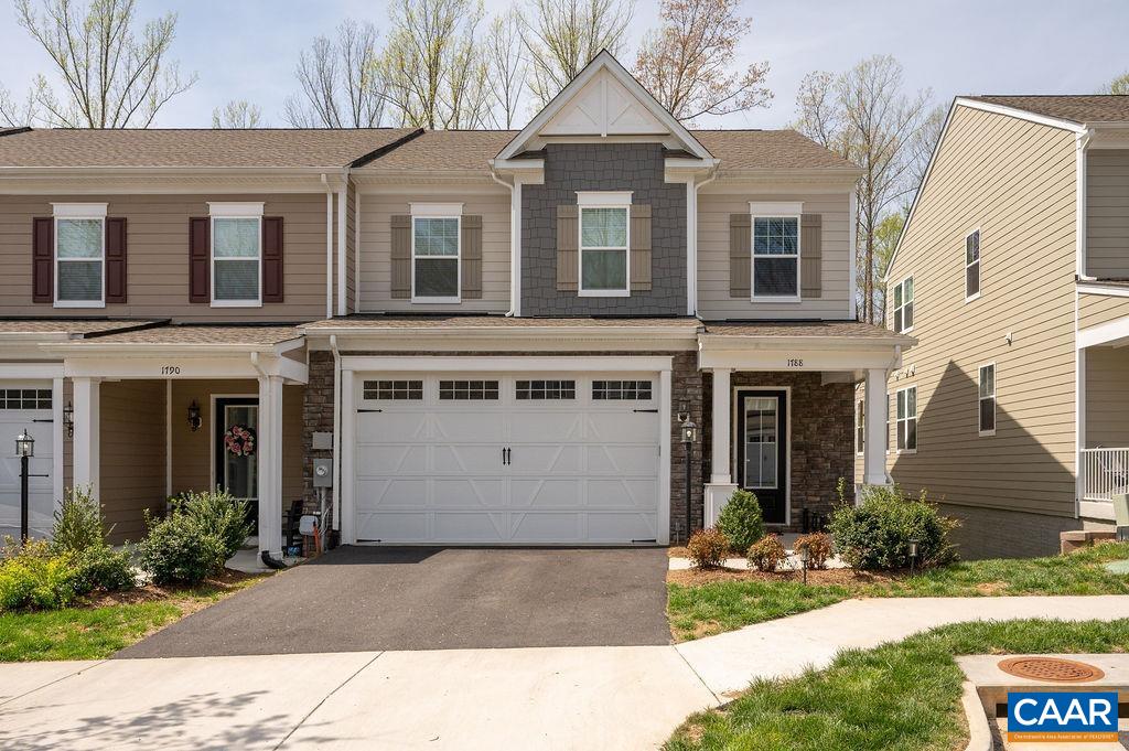 1788 FLORA LN, CHARLOTTESVILLE, Virginia 22911, 3 Bedrooms Bedrooms, ,2 BathroomsBathrooms,Residential,Brookhill Villas,1788 FLORA LN,675809 MLS # 675809