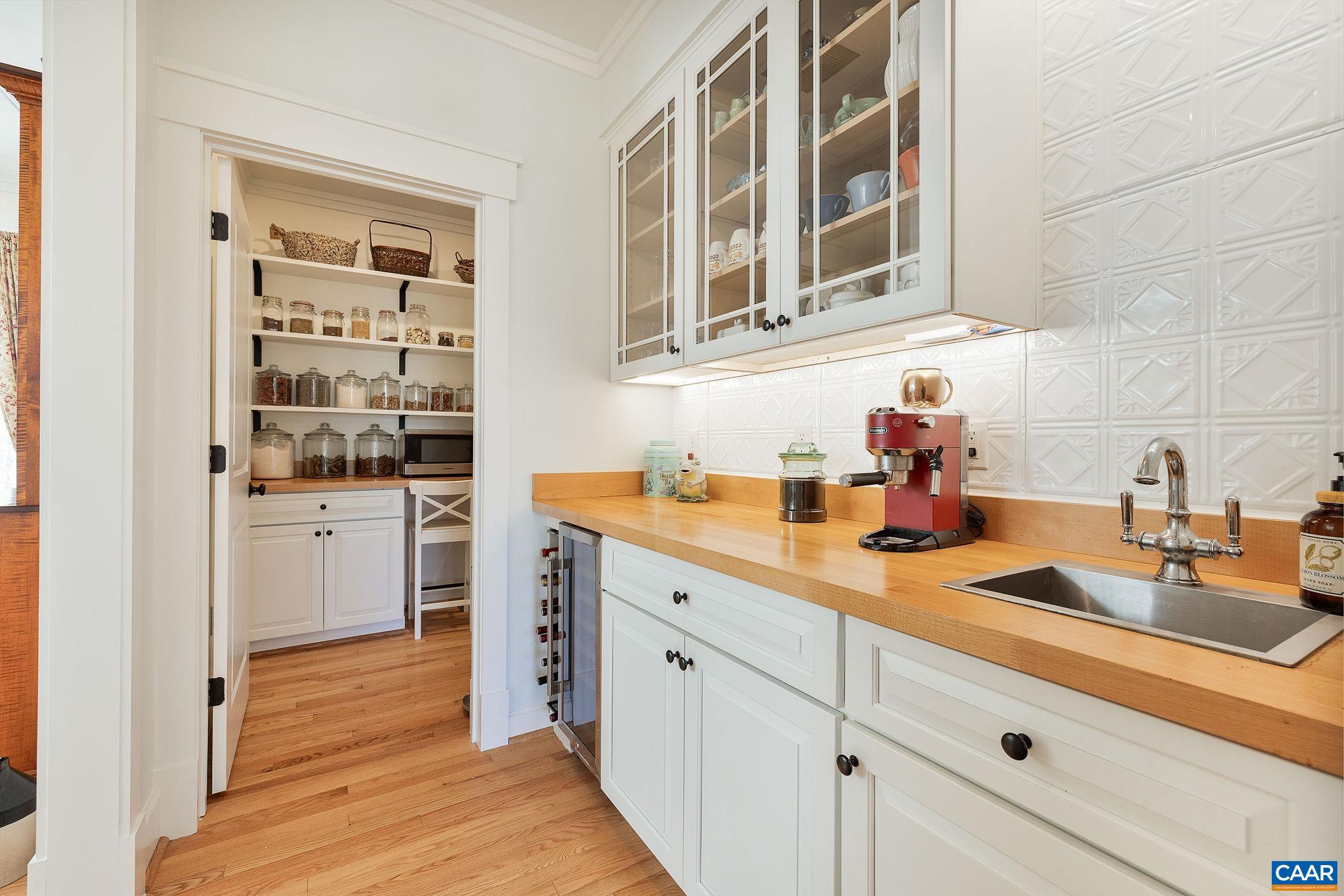 4764 ADVANCE MILLS RD, EARLYSVILLE, Virginia 22936, 4 Bedrooms Bedrooms, ,4 BathroomsBathrooms,Residential,4764 ADVANCE MILLS RD,675827 MLS # 675827