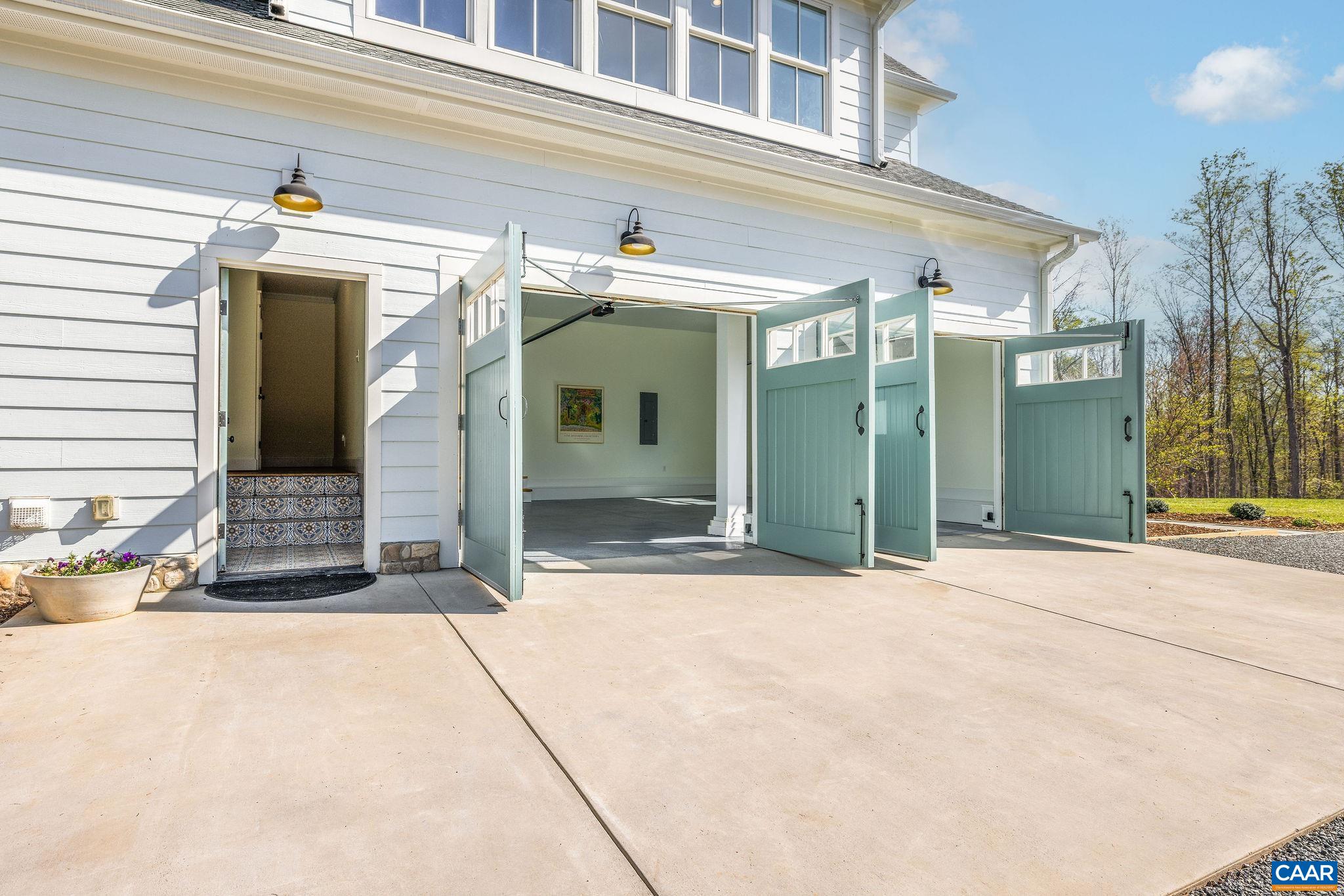 4764 ADVANCE MILLS RD, EARLYSVILLE, Virginia 22936, 4 Bedrooms Bedrooms, ,4 BathroomsBathrooms,Residential,4764 ADVANCE MILLS RD,675827 MLS # 675827