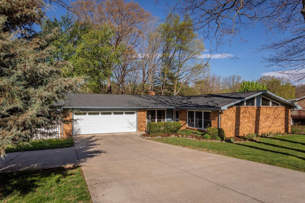 322 ERICKSON AVE, ROCKINGHAM, Virginia 22801, 4 Bedrooms Bedrooms, ,2 BathroomsBathrooms,Residential,322 ERICKSON AVE,675882 MLS # 675882