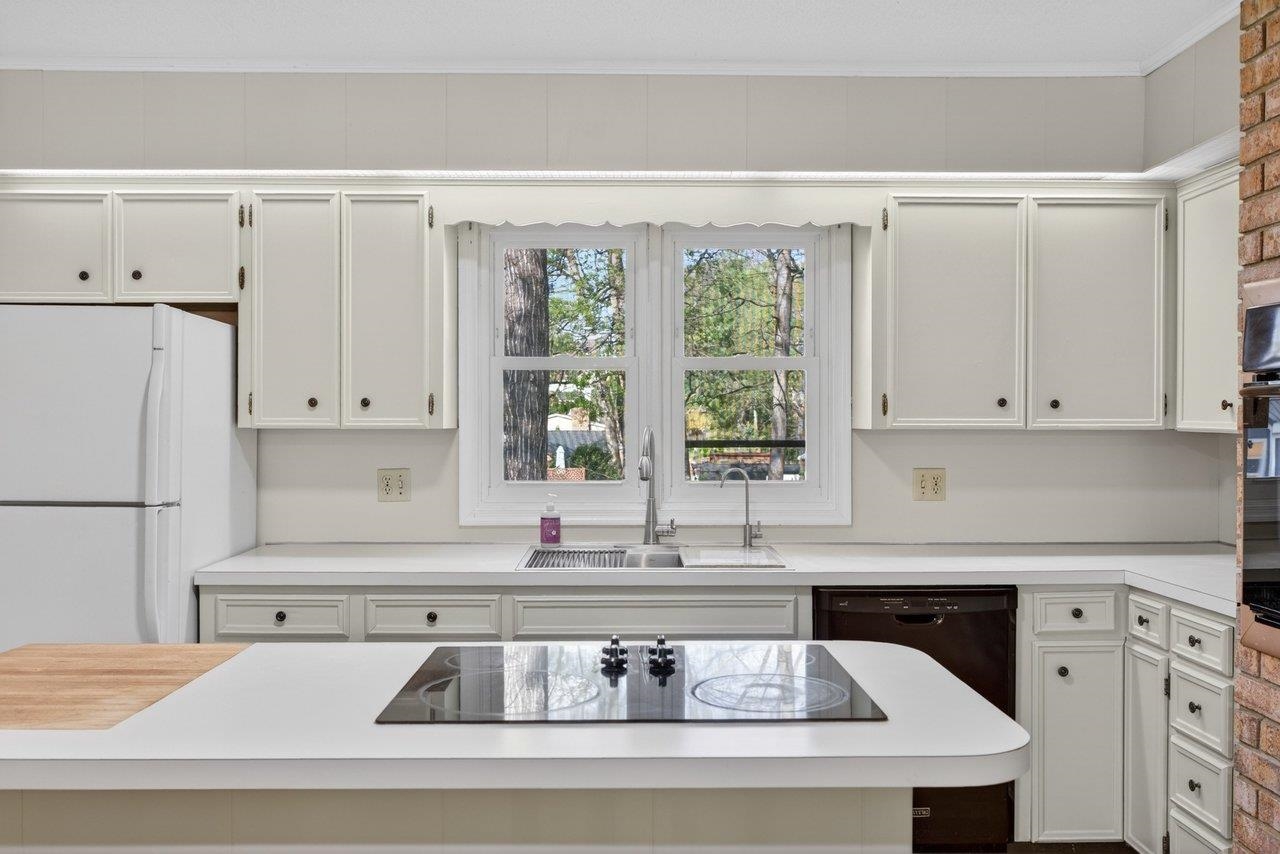 322 ERICKSON AVE, ROCKINGHAM, Virginia 22801, 4 Bedrooms Bedrooms, ,2 BathroomsBathrooms,Residential,322 ERICKSON AVE,675882 MLS # 675882