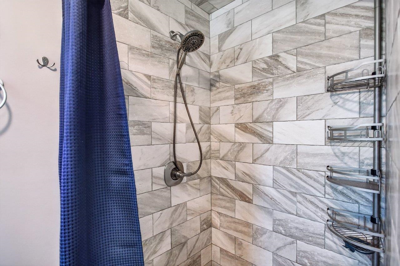 322 ERICKSON AVE, ROCKINGHAM, Virginia 22801, 4 Bedrooms Bedrooms, ,2 BathroomsBathrooms,Residential,322 ERICKSON AVE,675882 MLS # 675882