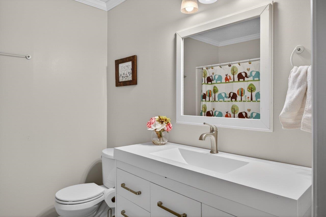 322 ERICKSON AVE, ROCKINGHAM, Virginia 22801, 4 Bedrooms Bedrooms, ,2 BathroomsBathrooms,Residential,322 ERICKSON AVE,675882 MLS # 675882