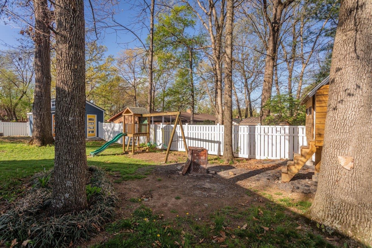 322 ERICKSON AVE, ROCKINGHAM, Virginia 22801, 4 Bedrooms Bedrooms, ,2 BathroomsBathrooms,Residential,322 ERICKSON AVE,675882 MLS # 675882