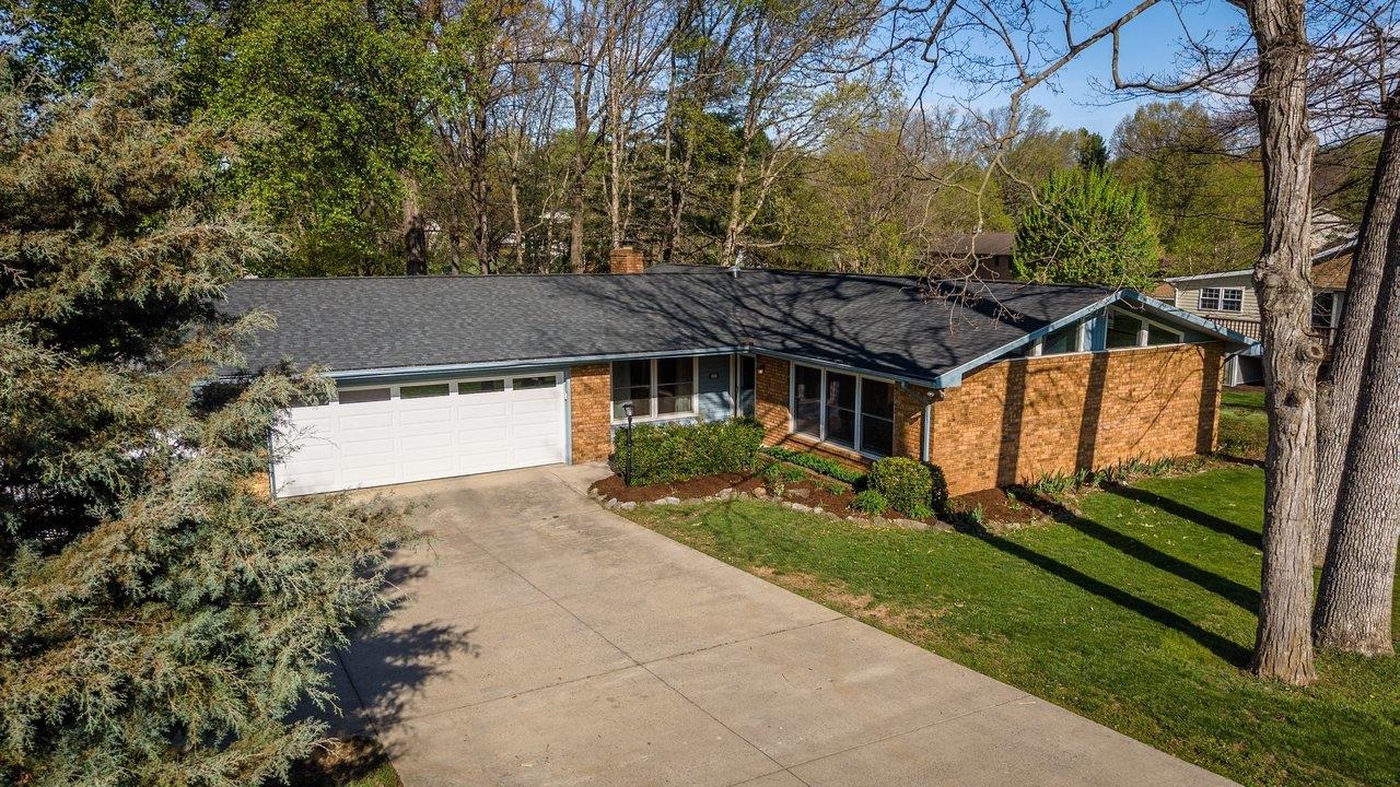 322 ERICKSON AVE, ROCKINGHAM, Virginia 22801, 4 Bedrooms Bedrooms, ,2 BathroomsBathrooms,Residential,322 ERICKSON AVE,675882 MLS # 675882