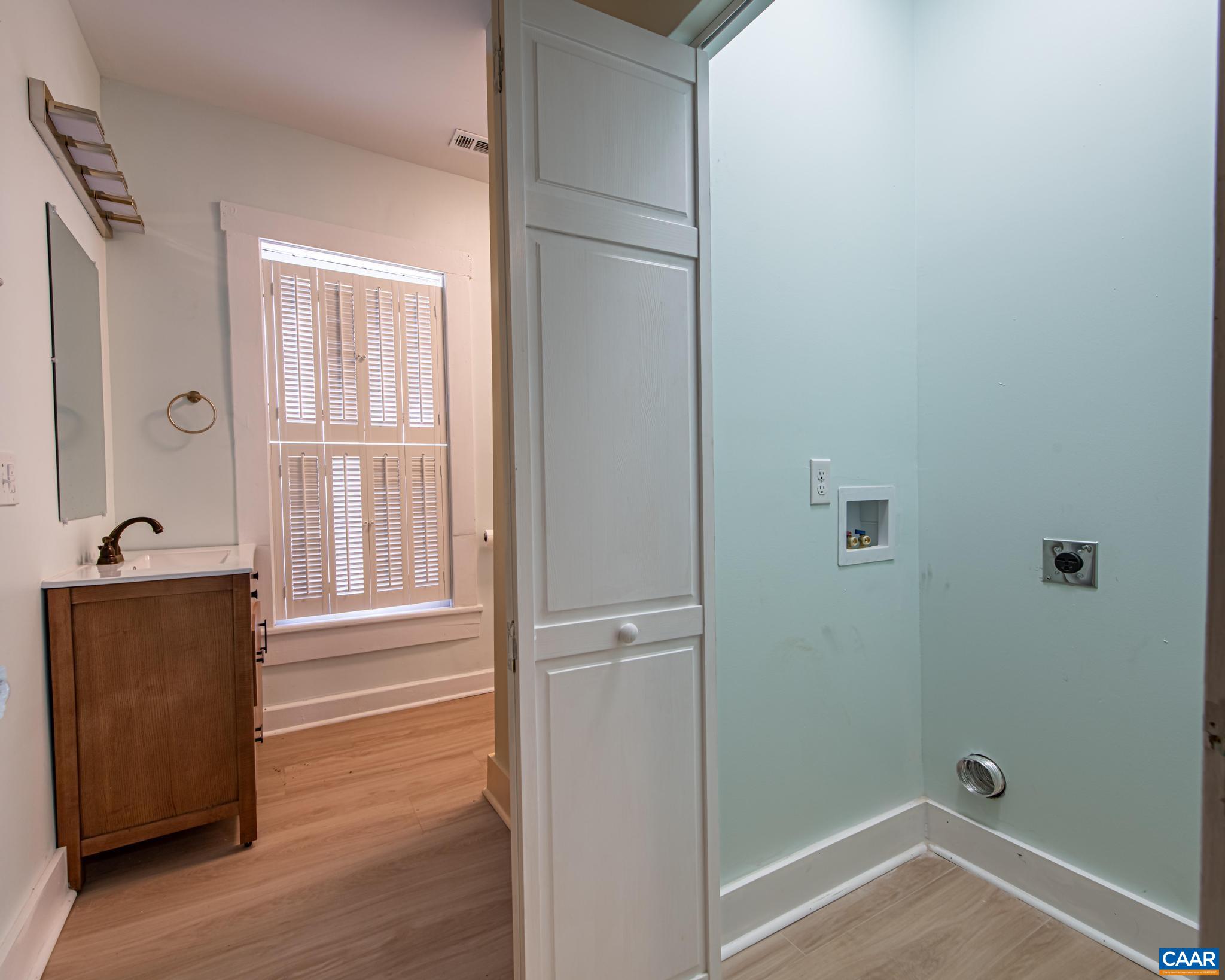 125 SOUTH ST, LOUISA, Virginia 23093, 3 Bedrooms Bedrooms, ,2 BathroomsBathrooms,Residential,Darling City Bungalow,125 SOUTH ST,675952 MLS # 675952