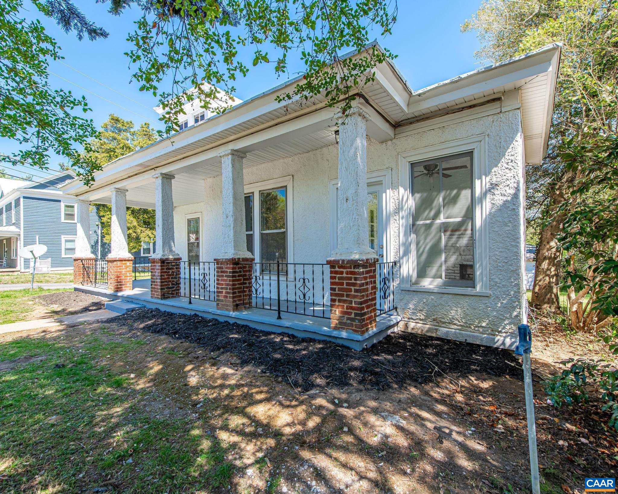 125 SOUTH ST, LOUISA, Virginia 23093, 3 Bedrooms Bedrooms, ,2 BathroomsBathrooms,Residential,Darling City Bungalow,125 SOUTH ST,675952 MLS # 675952