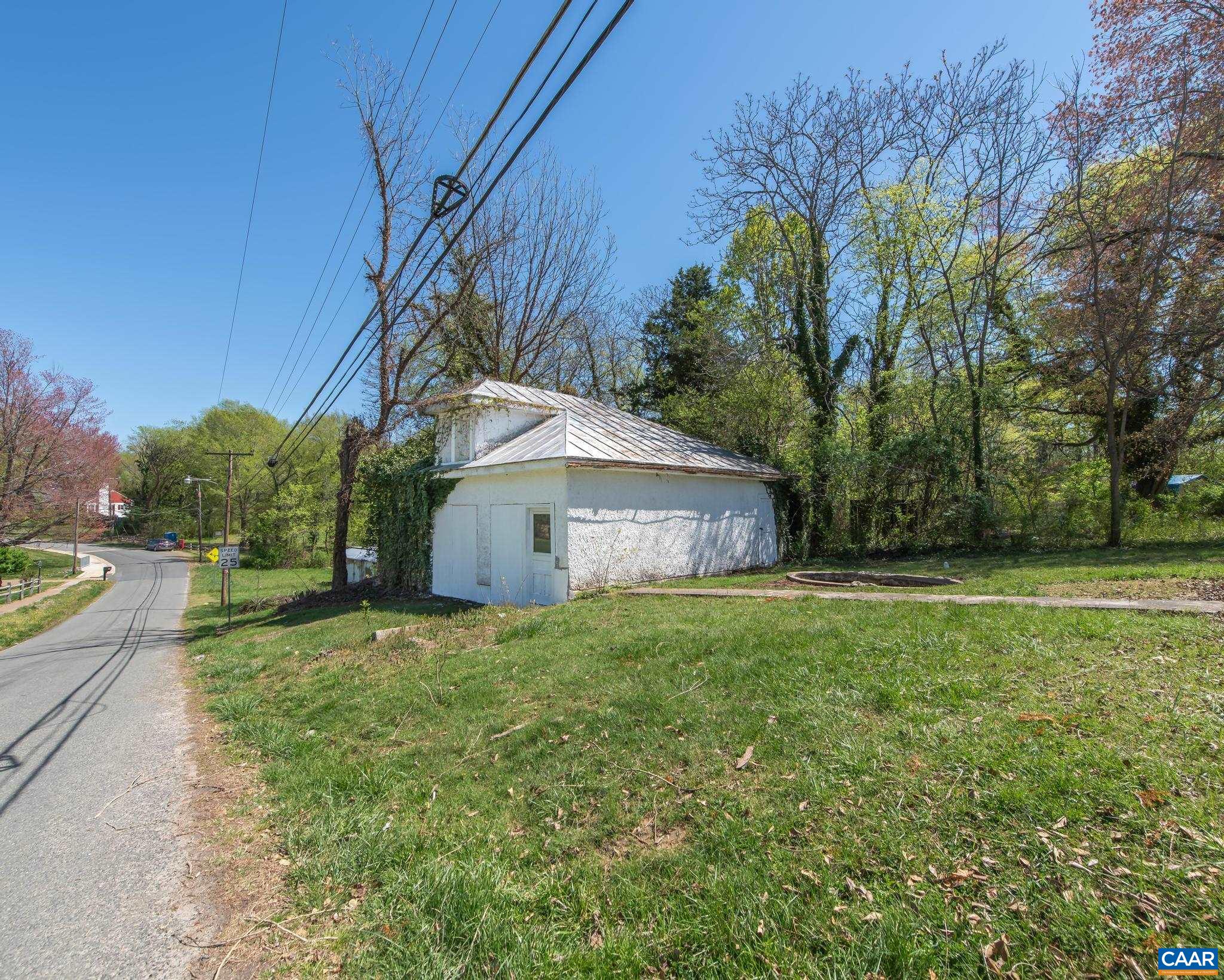 125 SOUTH ST, LOUISA, Virginia 23093, 3 Bedrooms Bedrooms, ,2 BathroomsBathrooms,Residential,Darling City Bungalow,125 SOUTH ST,675952 MLS # 675952