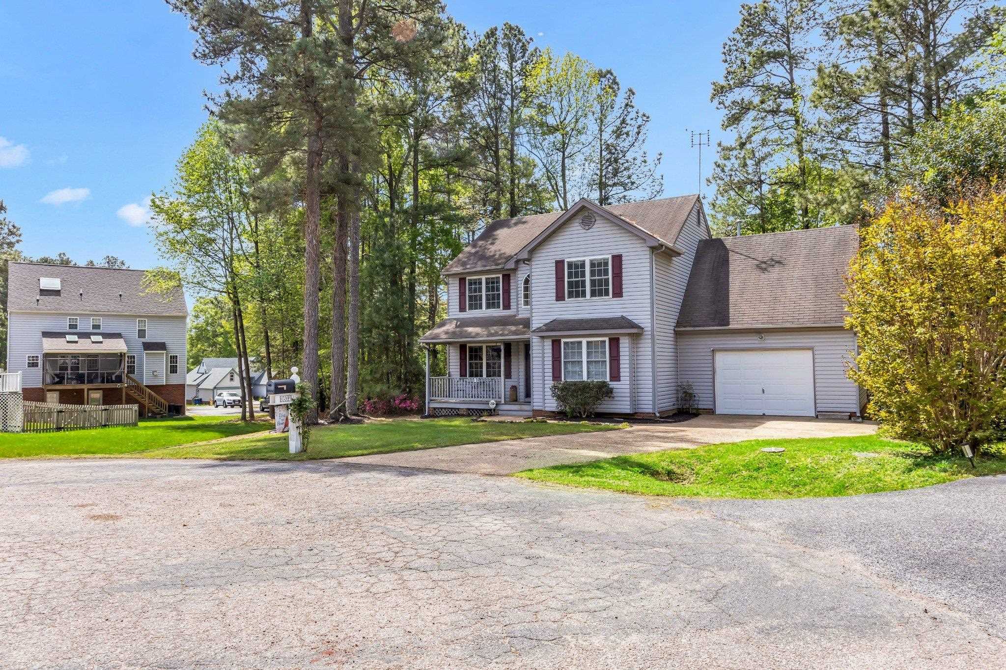 3602 TAPLOW TERRACE, MIDLOTHIAN, Virginia 23112, 4 Bedrooms Bedrooms, ,2 BathroomsBathrooms,Residential,St Regents Lake,3602 TAPLOW TERRACE,675955 MLS # 675955