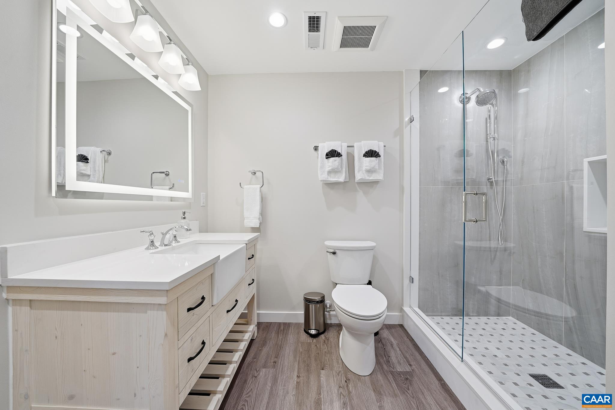 6518 JEFFERSON MILL RD, SCOTTSVILLE, Virginia 24590, 5 Bedrooms Bedrooms, ,3 BathroomsBathrooms,Residential,Colonial Home on 25 acres Near Charlottesville,6518 JEFFERSON MILL RD,675957 MLS # 675957