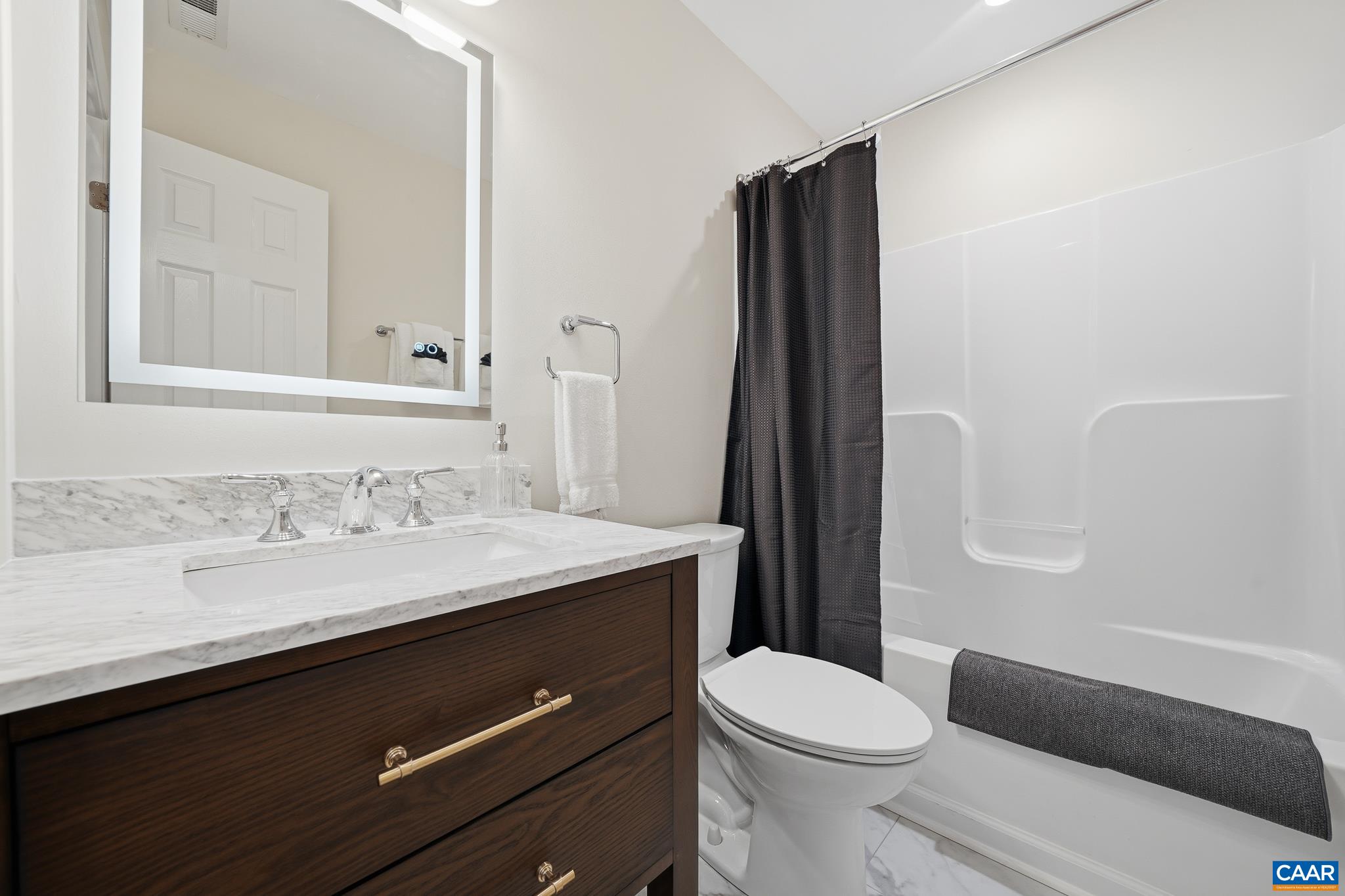 6518 JEFFERSON MILL RD, SCOTTSVILLE, Virginia 24590, 5 Bedrooms Bedrooms, ,3 BathroomsBathrooms,Residential,Colonial Home on 25 acres Near Charlottesville,6518 JEFFERSON MILL RD,675957 MLS # 675957