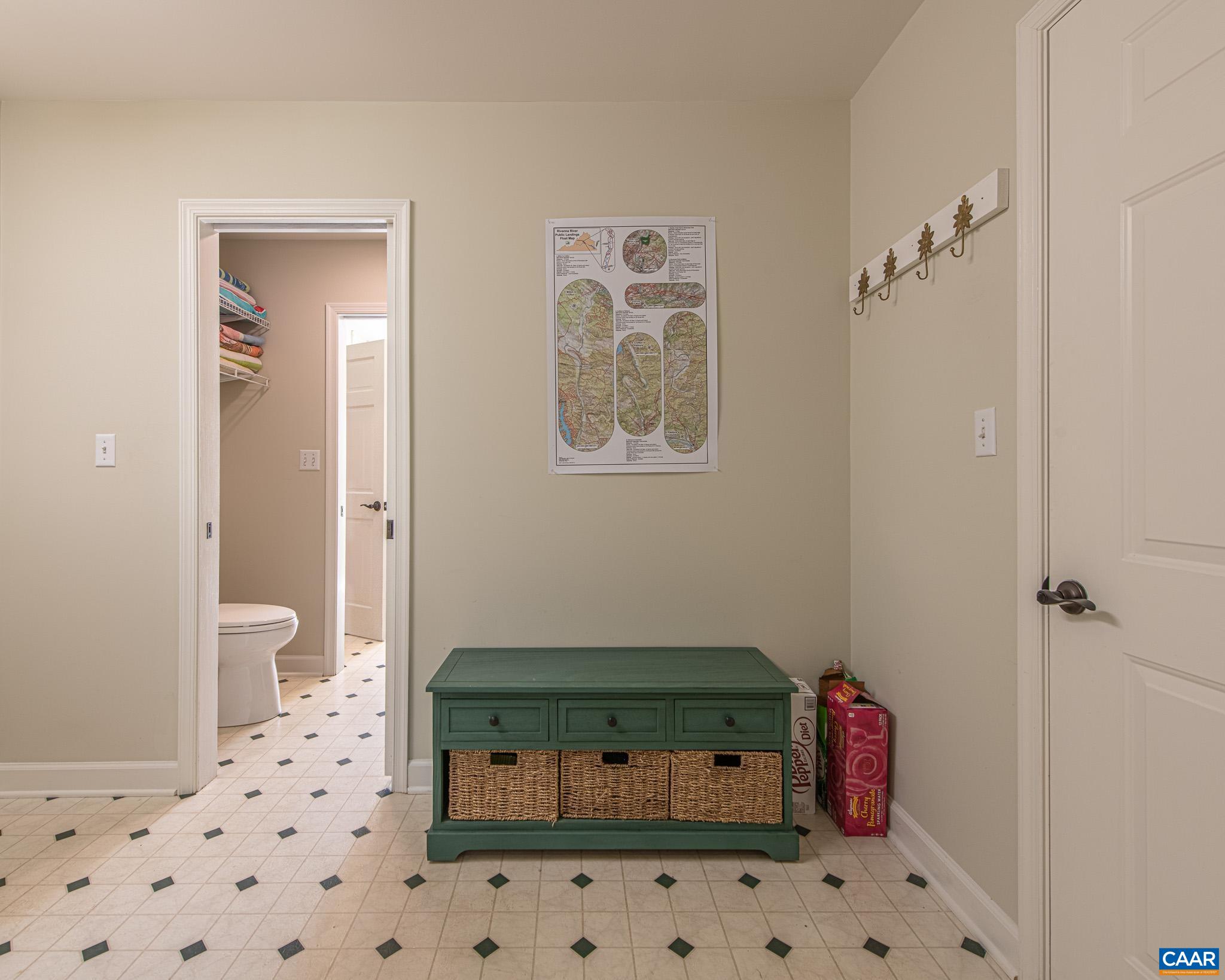 1089 BROKEN ISLAND RD, PALMYRA, Virginia 22963, 4 Bedrooms Bedrooms, ,3 BathroomsBathrooms,Residential,Old Cedars Lodge,1089 BROKEN ISLAND RD,675960 MLS # 675960