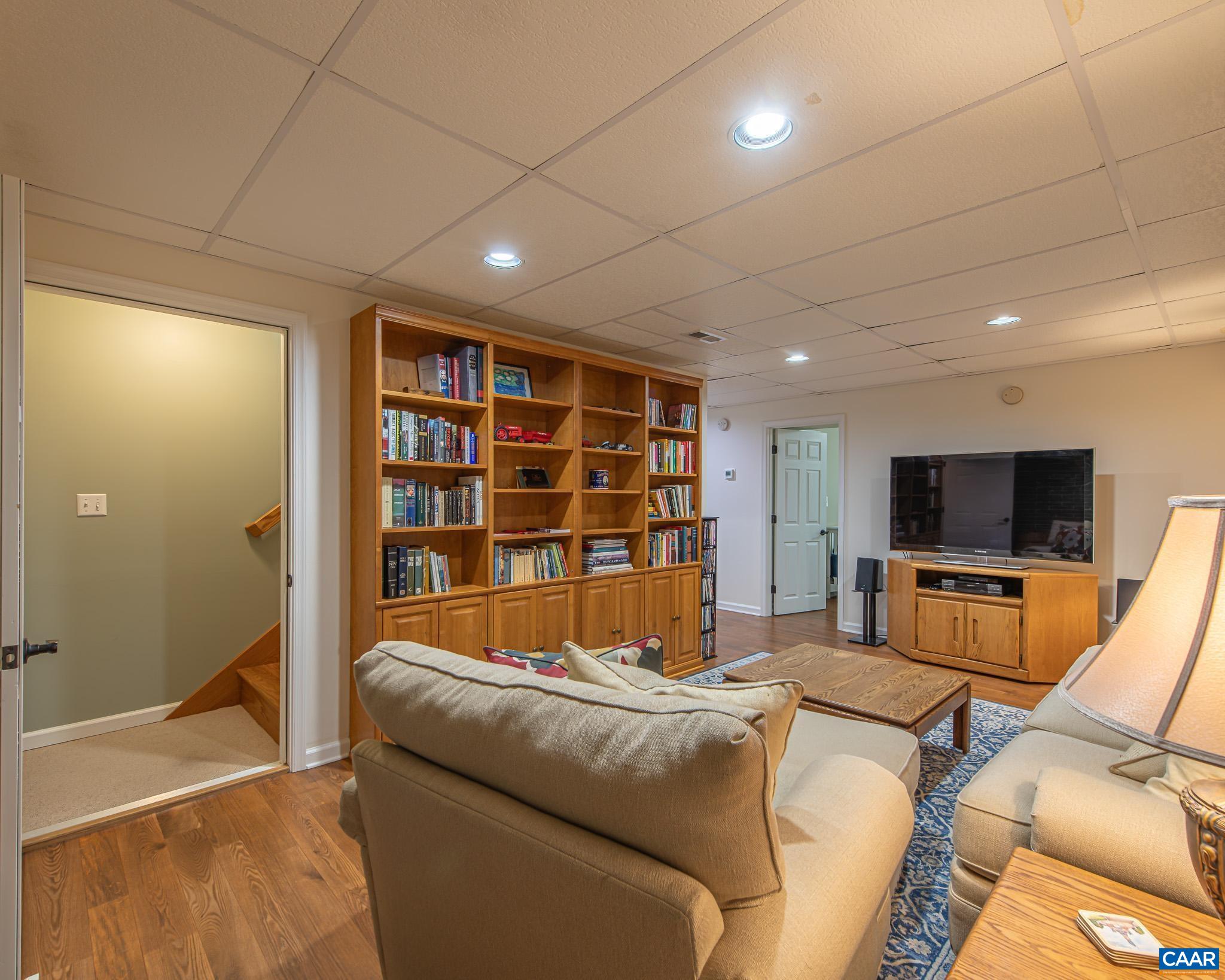 1089 BROKEN ISLAND RD, PALMYRA, Virginia 22963, 4 Bedrooms Bedrooms, ,3 BathroomsBathrooms,Residential,Old Cedars Lodge,1089 BROKEN ISLAND RD,675960 MLS # 675960