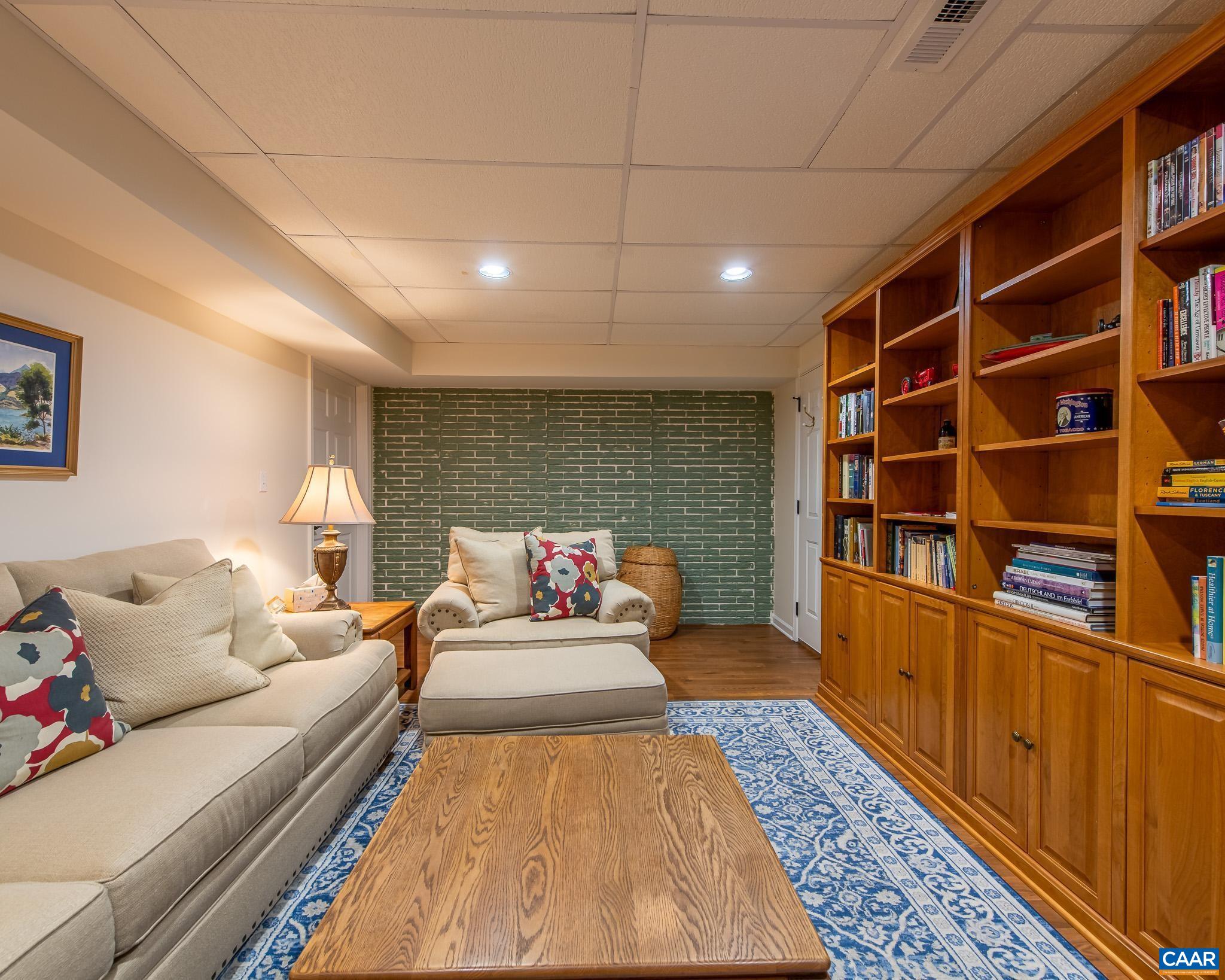 1089 BROKEN ISLAND RD, PALMYRA, Virginia 22963, 4 Bedrooms Bedrooms, ,3 BathroomsBathrooms,Residential,Old Cedars Lodge,1089 BROKEN ISLAND RD,675960 MLS # 675960