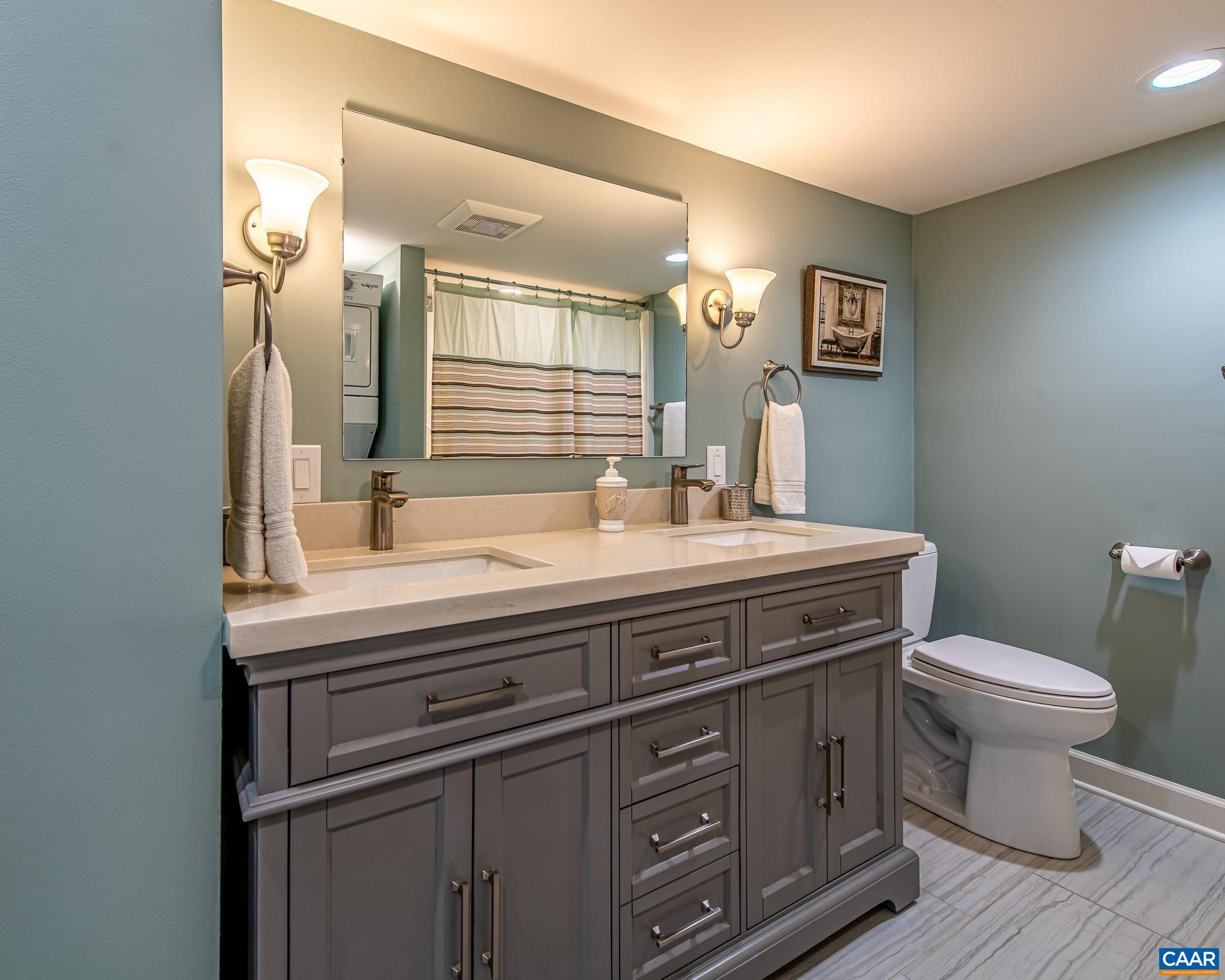 1089 BROKEN ISLAND RD, PALMYRA, Virginia 22963, 4 Bedrooms Bedrooms, ,3 BathroomsBathrooms,Residential,Old Cedars Lodge,1089 BROKEN ISLAND RD,675960 MLS # 675960