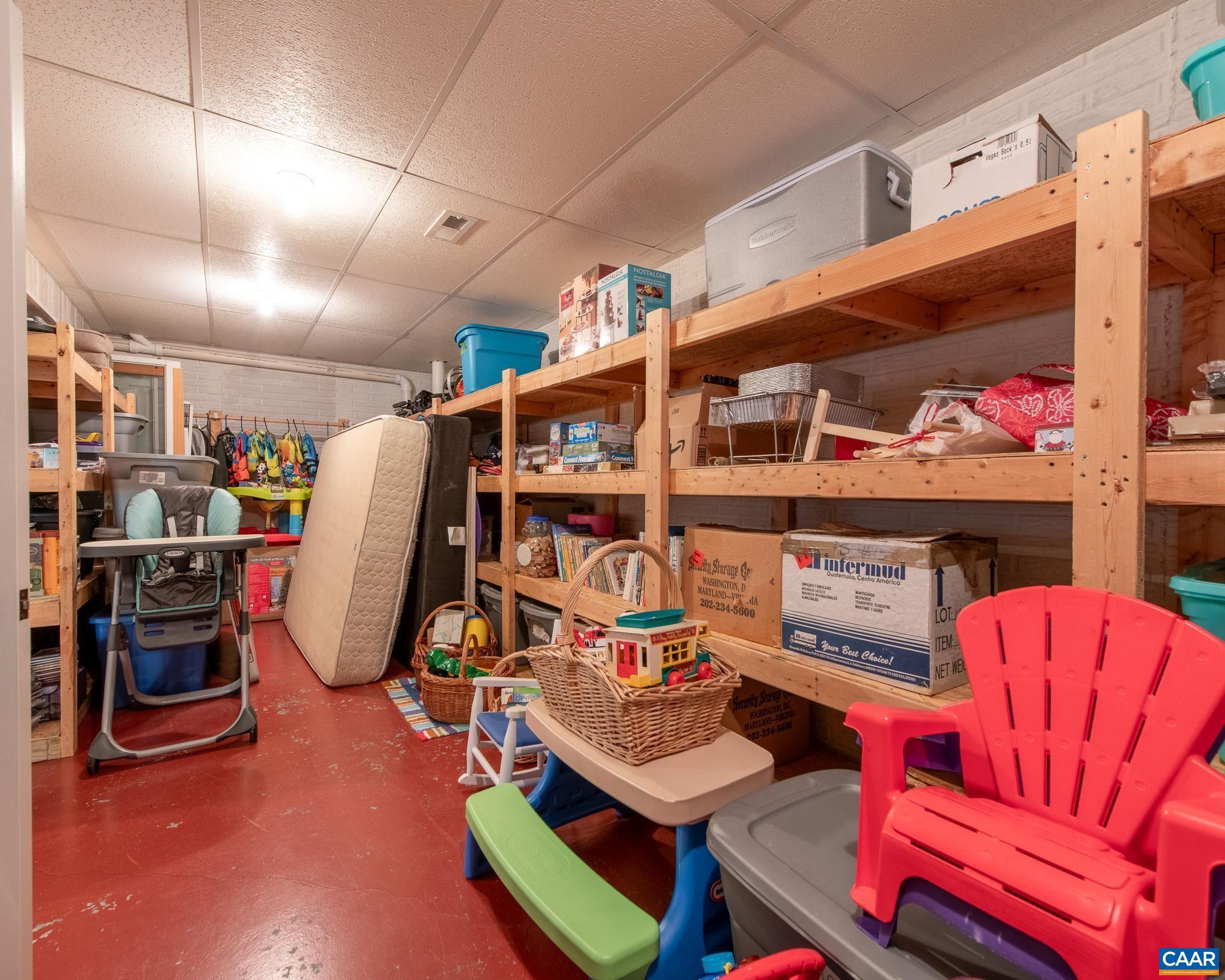 1089 BROKEN ISLAND RD, PALMYRA, Virginia 22963, 4 Bedrooms Bedrooms, ,3 BathroomsBathrooms,Residential,Old Cedars Lodge,1089 BROKEN ISLAND RD,675960 MLS # 675960