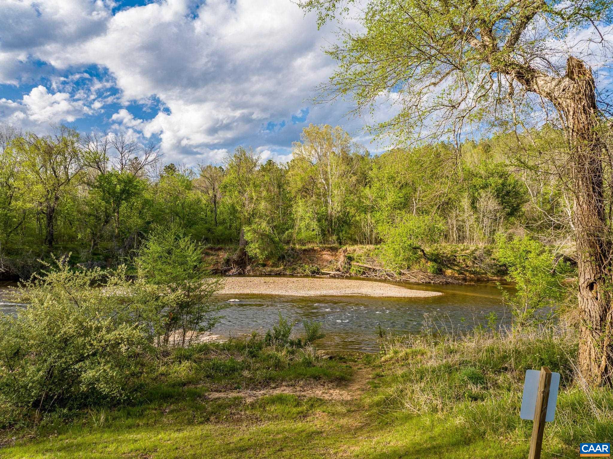 1089 BROKEN ISLAND RD, PALMYRA, Virginia 22963, 4 Bedrooms Bedrooms, ,3 BathroomsBathrooms,Residential,Old Cedars Lodge,1089 BROKEN ISLAND RD,675960 MLS # 675960