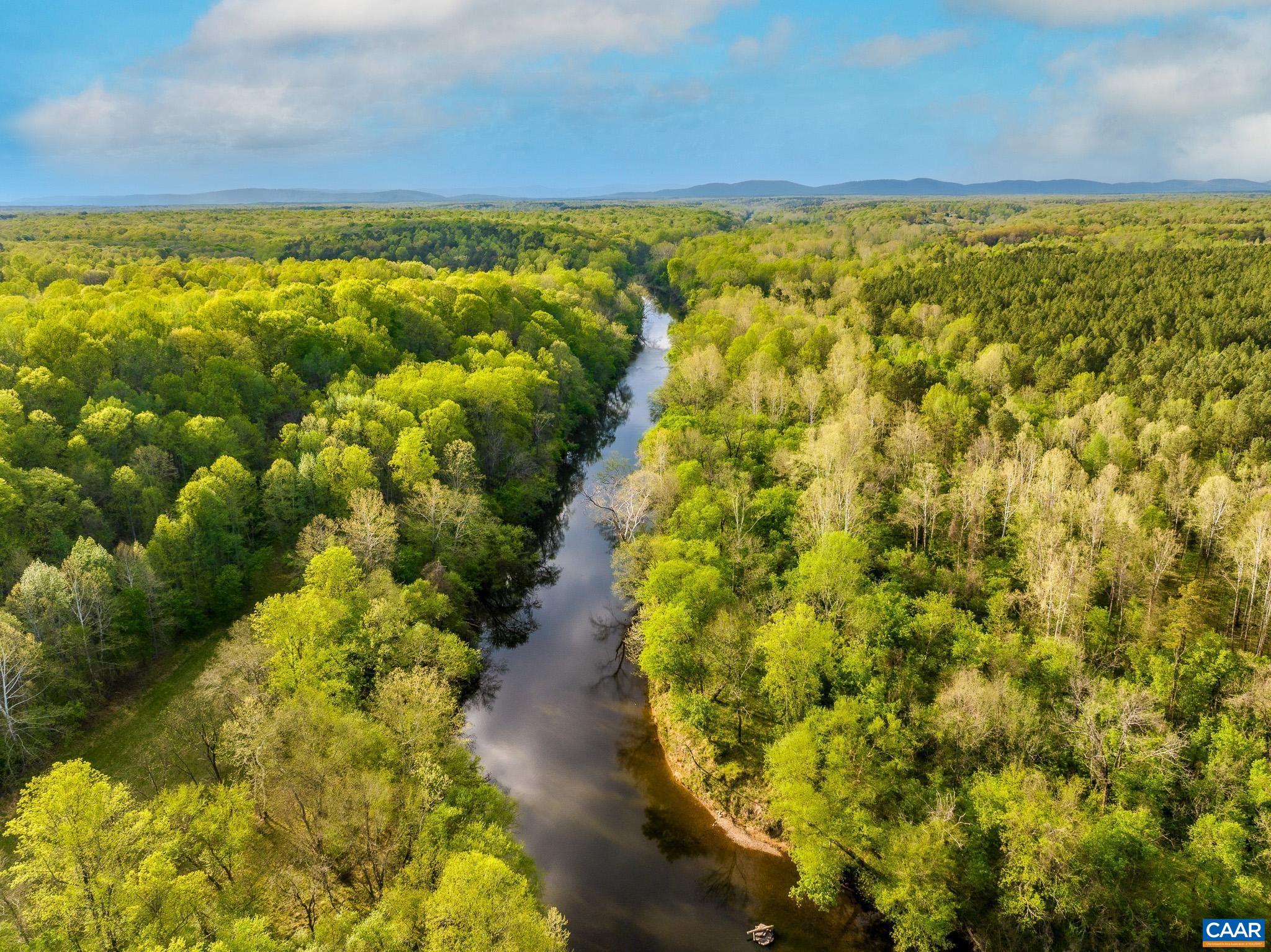 1089 BROKEN ISLAND RD, PALMYRA, Virginia 22963, 4 Bedrooms Bedrooms, ,3 BathroomsBathrooms,Residential,Old Cedars Lodge,1089 BROKEN ISLAND RD,675960 MLS # 675960