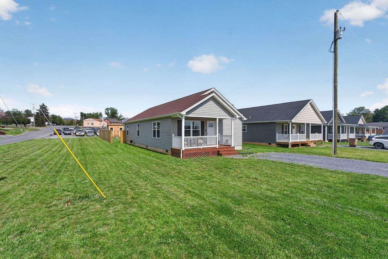 614 S SECOND ST, SHENANDOAH, Virginia 22849, 3 Bedrooms Bedrooms, ,2 BathroomsBathrooms,Residential,614 S SECOND ST,675961 MLS # 675961