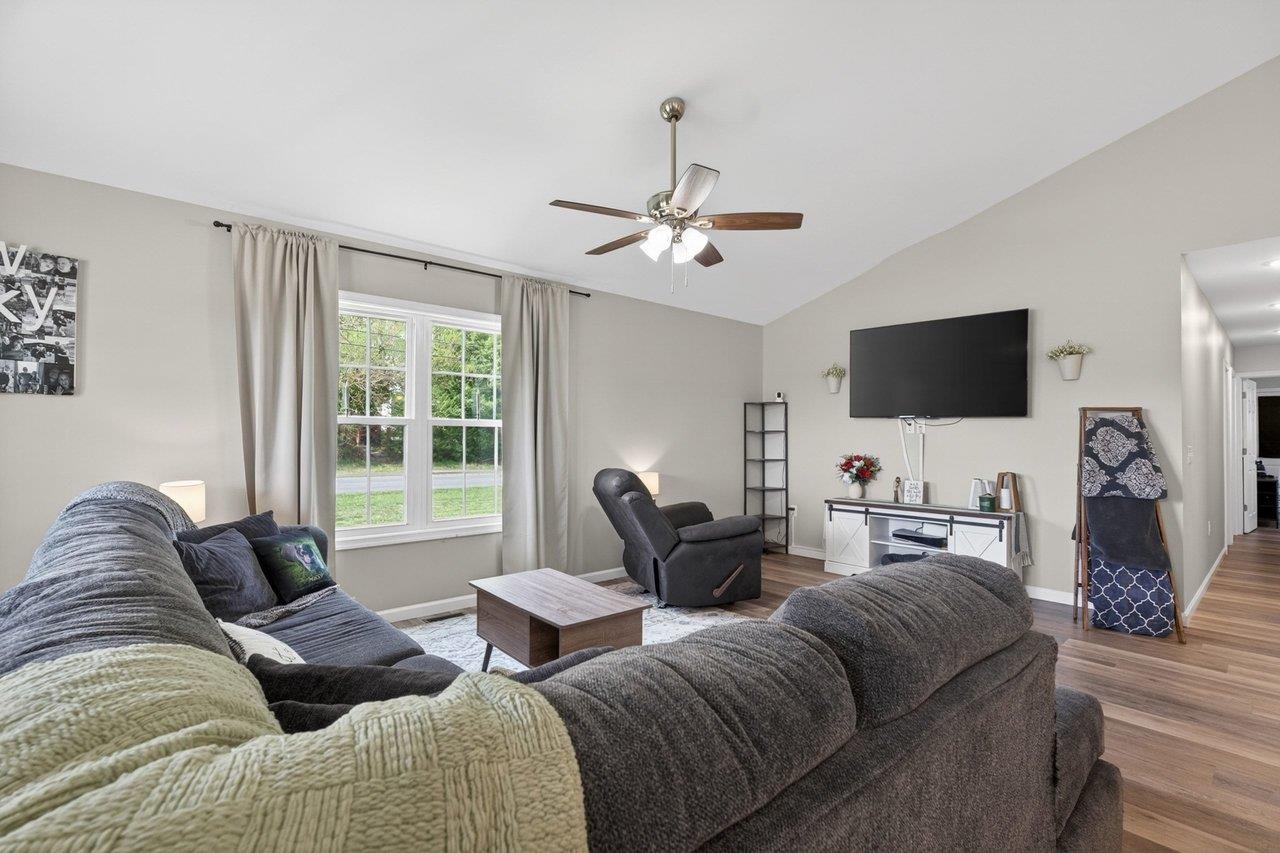 614 S SECOND ST, SHENANDOAH, Virginia 22849, 3 Bedrooms Bedrooms, ,2 BathroomsBathrooms,Residential,614 S SECOND ST,675961 MLS # 675961