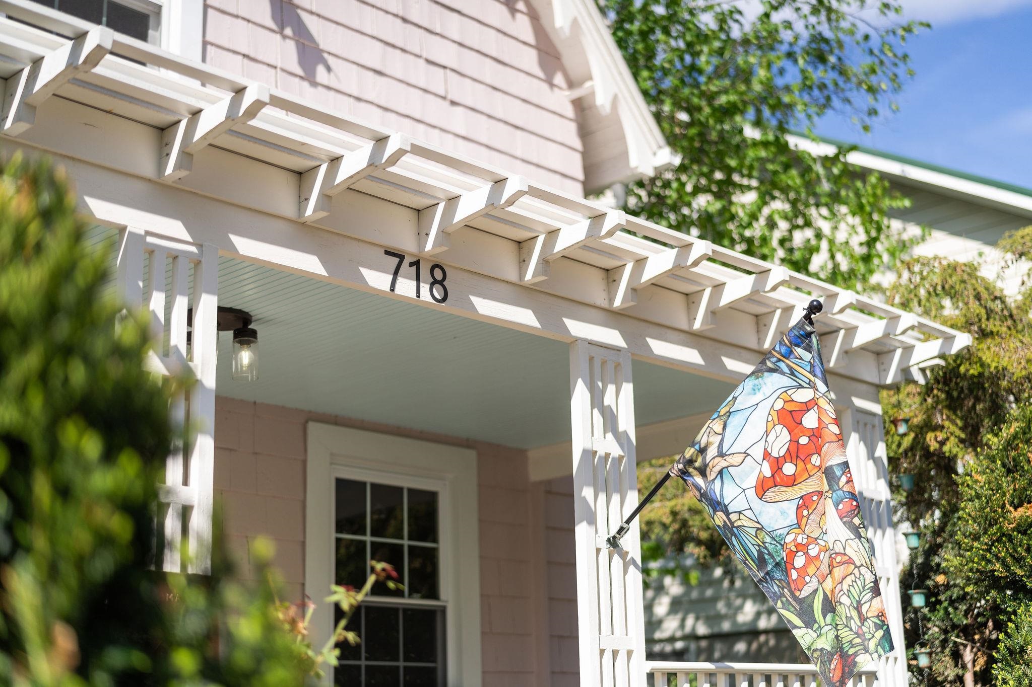 718 ALLEGHANY AVE, STAUNTON, Virginia 24401, 3 Bedrooms Bedrooms, ,2 BathroomsBathrooms,Residential,718 ALLEGHANY AVE,675962 MLS # 675962