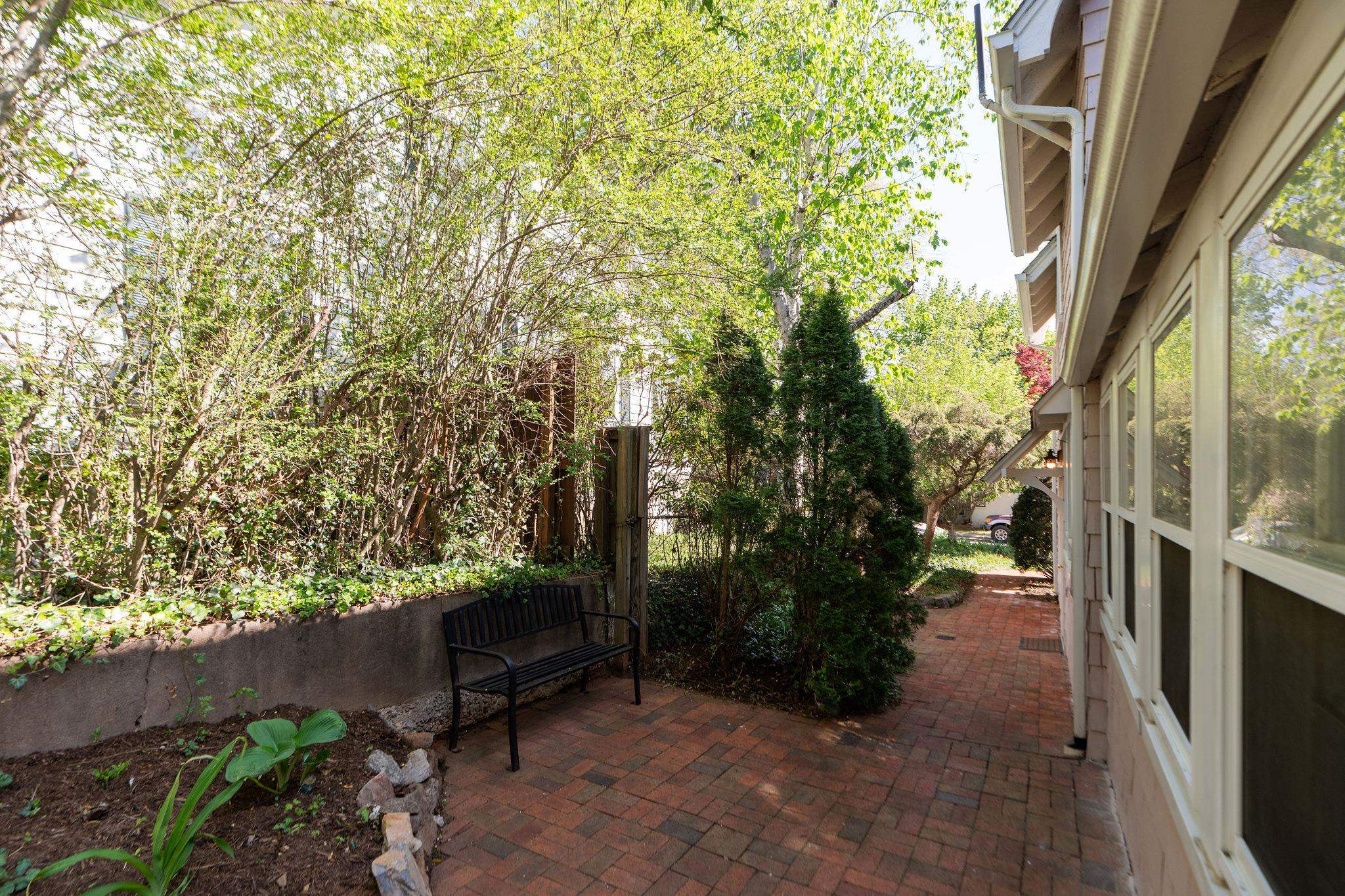 718 ALLEGHANY AVE, STAUNTON, Virginia 24401, 3 Bedrooms Bedrooms, ,2 BathroomsBathrooms,Residential,718 ALLEGHANY AVE,675962 MLS # 675962