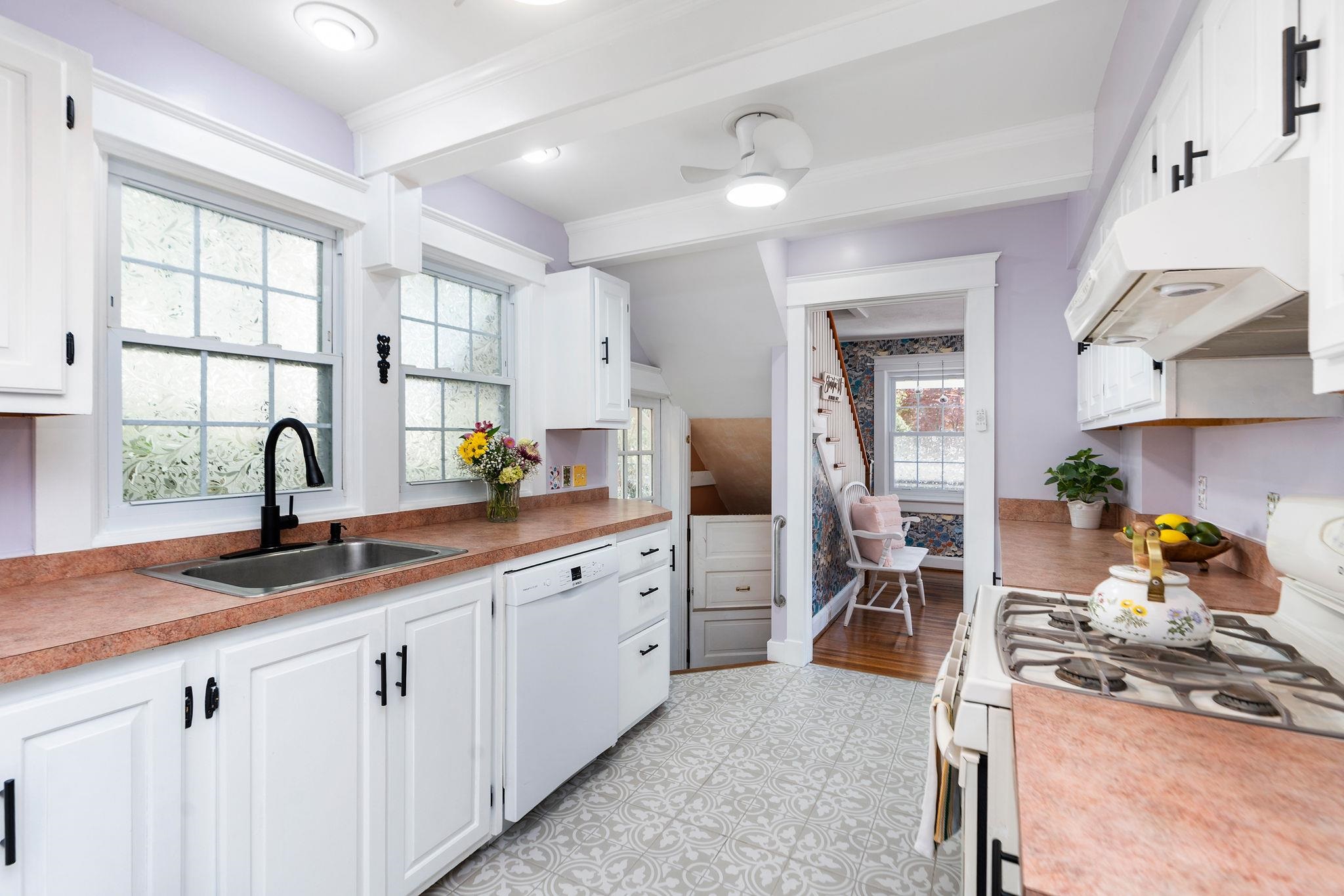 718 ALLEGHANY AVE, STAUNTON, Virginia 24401, 3 Bedrooms Bedrooms, ,2 BathroomsBathrooms,Residential,718 ALLEGHANY AVE,675962 MLS # 675962