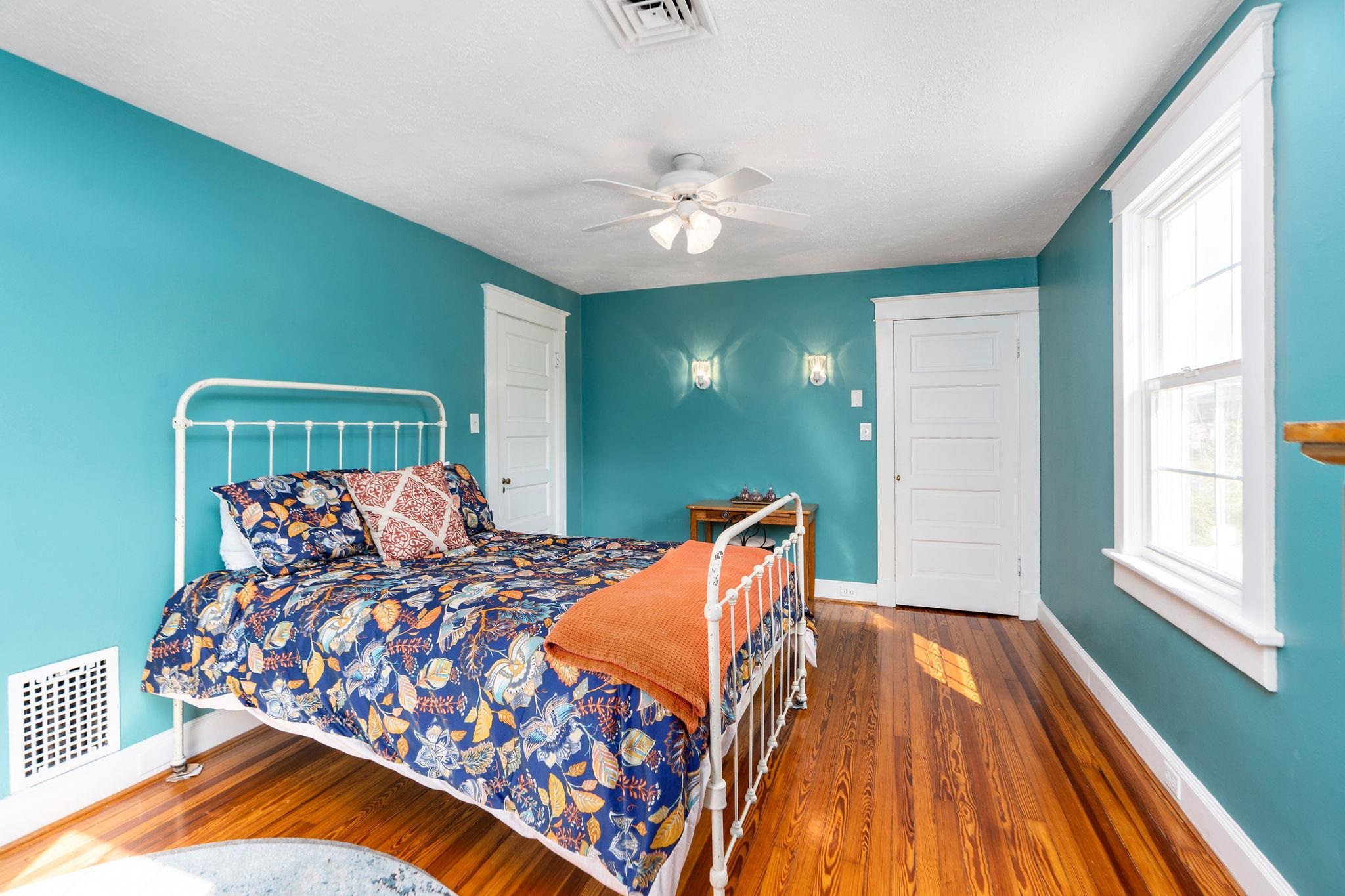 718 ALLEGHANY AVE, STAUNTON, Virginia 24401, 3 Bedrooms Bedrooms, ,2 BathroomsBathrooms,Residential,718 ALLEGHANY AVE,675962 MLS # 675962