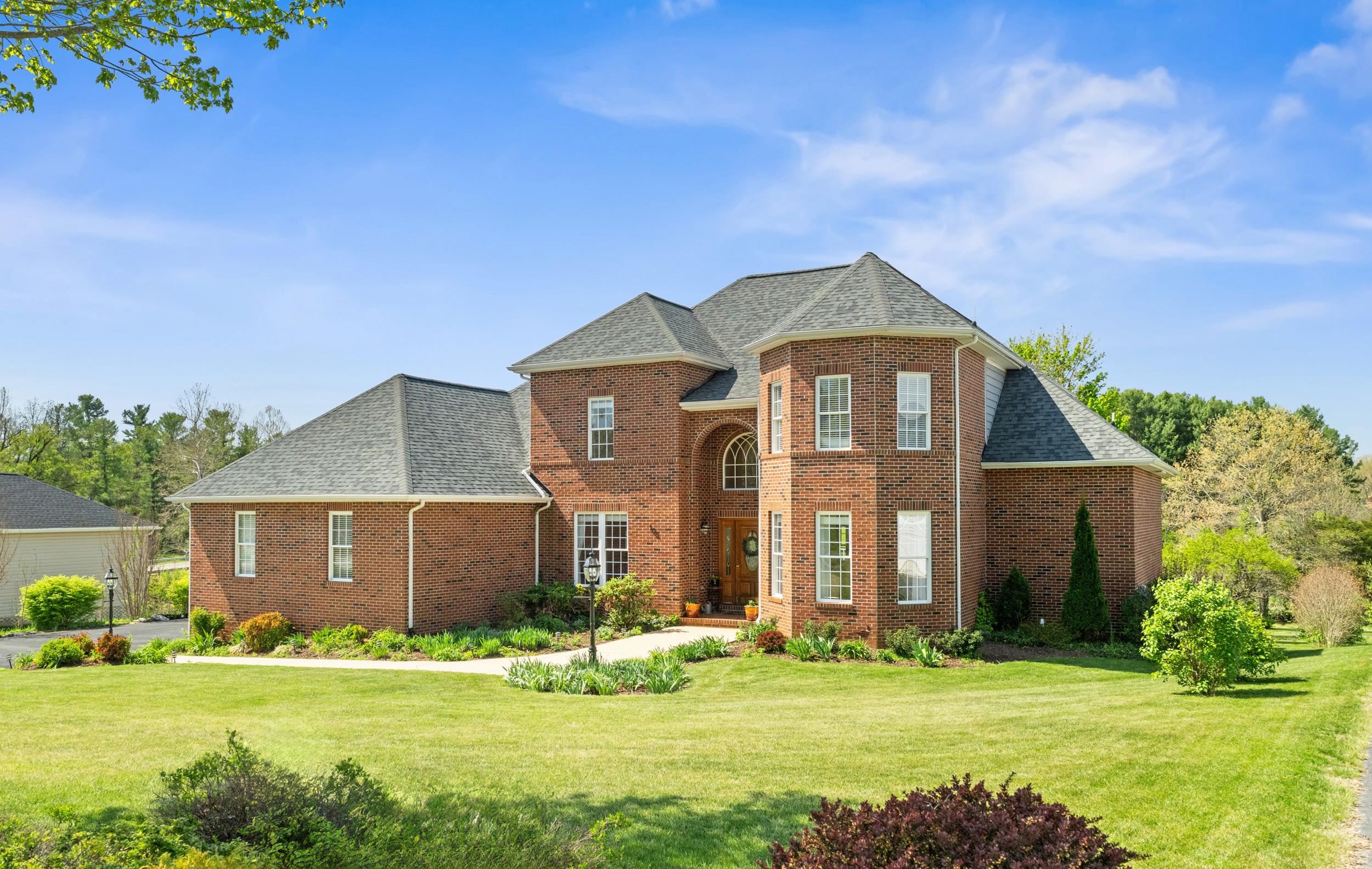 105 ANA MARIE BLVD, WAYNESBORO, Virginia 22980, 5 Bedrooms Bedrooms, ,3 BathroomsBathrooms,Residential,105 ANA MARIE BLVD,675963 MLS # 675963