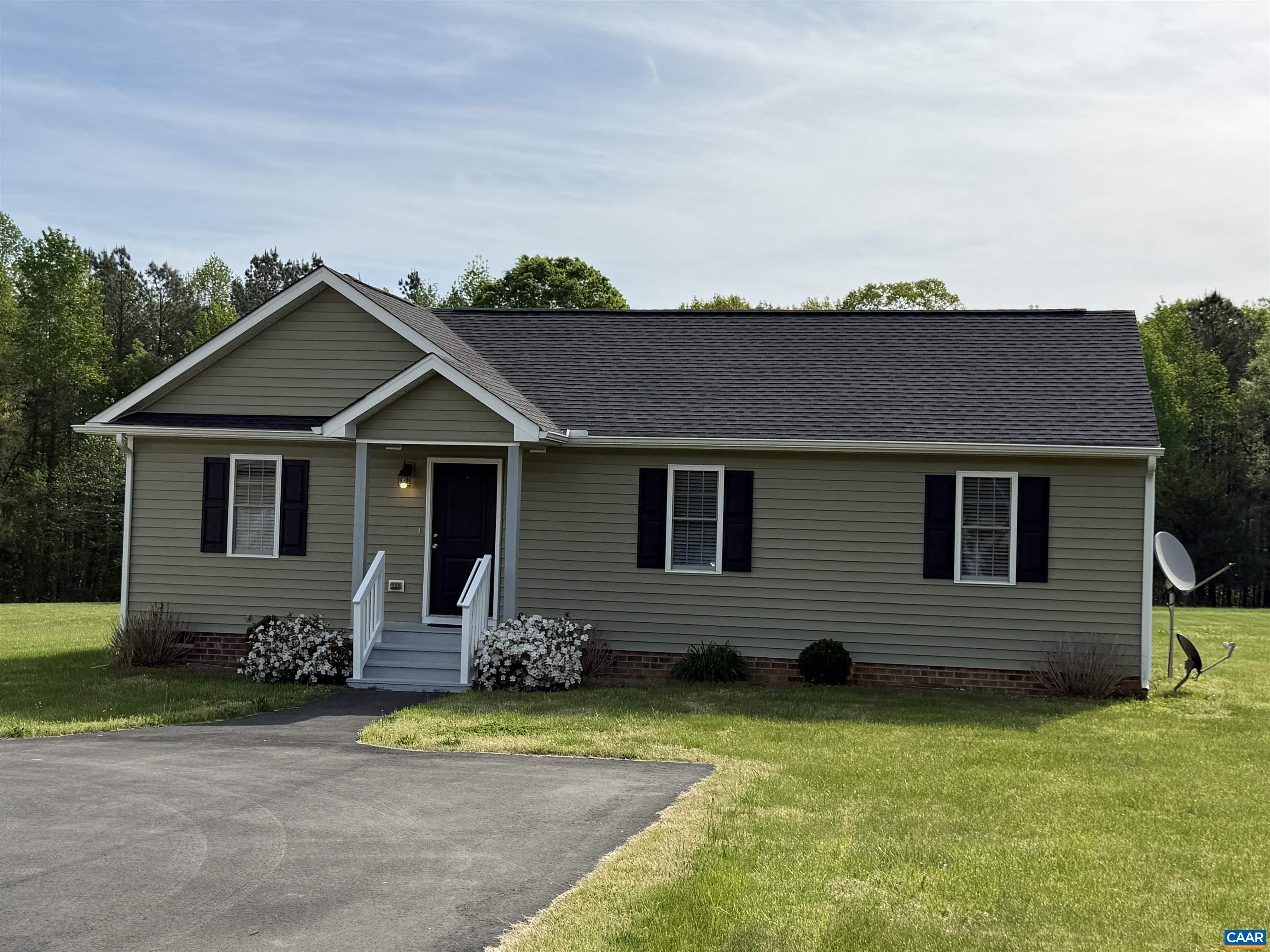 1444 SCHOOL BUS RD, LOUISA, Virginia 23093, 3 Bedrooms Bedrooms, ,2 BathroomsBathrooms,Residential,Paradise Found,1444 SCHOOL BUS RD,675965 MLS # 675965