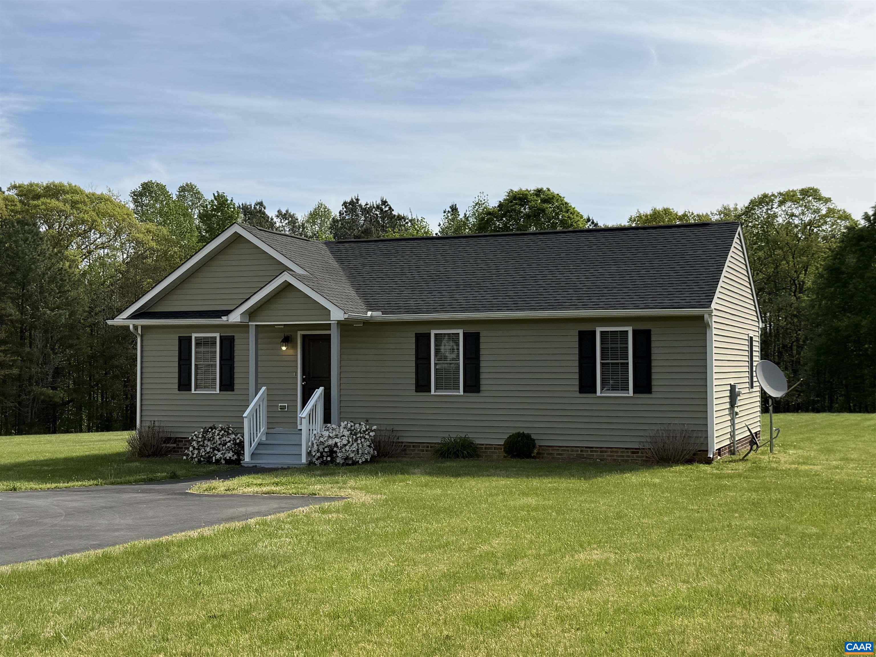 1444 SCHOOL BUS RD, LOUISA, Virginia 23093, 3 Bedrooms Bedrooms, ,2 BathroomsBathrooms,Residential,Paradise Found,1444 SCHOOL BUS RD,675965 MLS # 675965