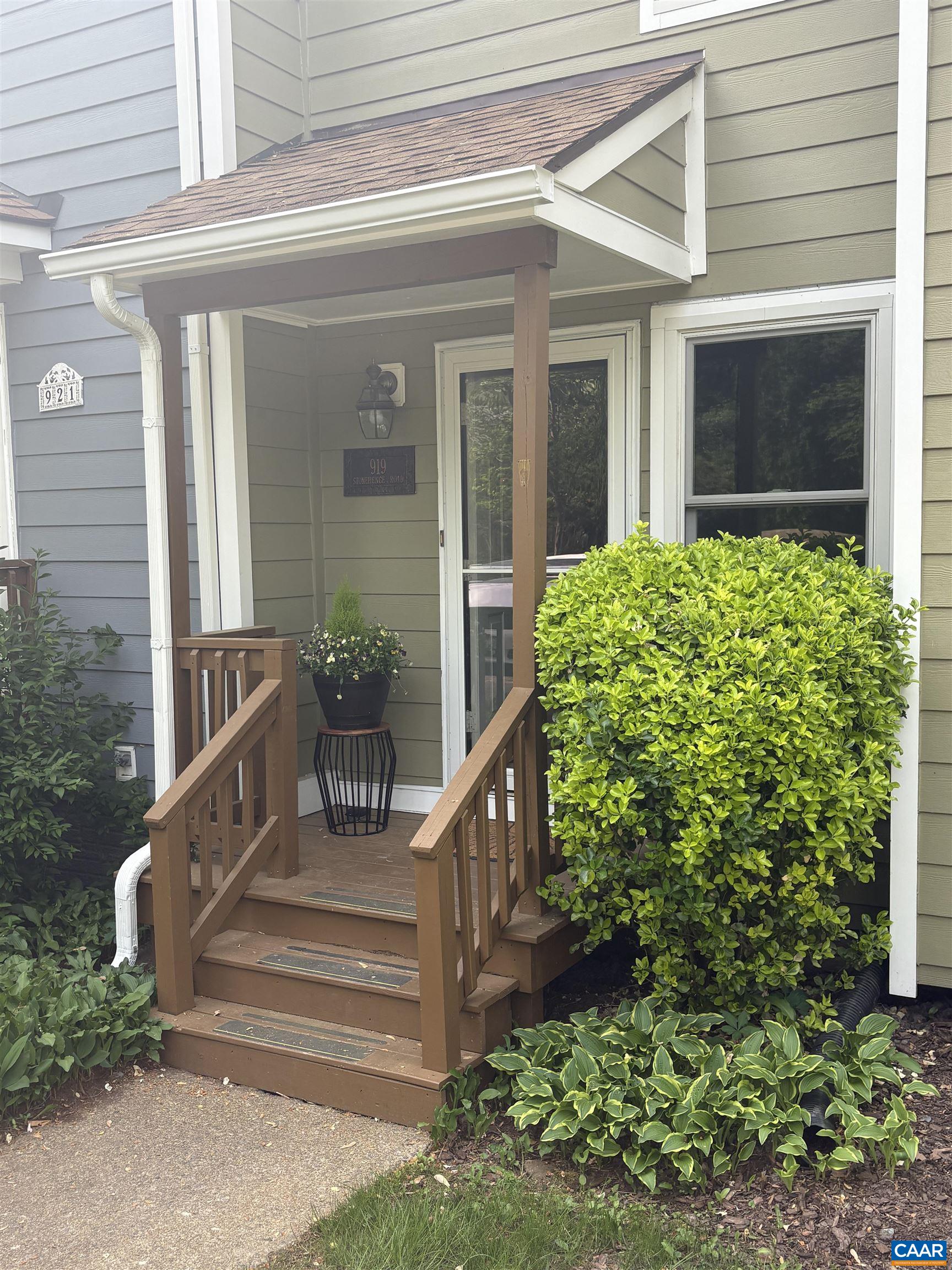 919 STONEHENGE RD, CHARLOTTESVILLE, Virginia 22901, 3 Bedrooms Bedrooms, ,2 BathroomsBathrooms,Residential,919 STONEHENGE RD,675986 MLS # 675986