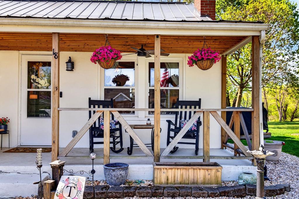 18 BARTLEY ST, STAUNTON, Virginia 24401, 2 Bedrooms Bedrooms, ,1 BathroomBathrooms,Residential,18 BARTLEY ST,675987 MLS # 675987