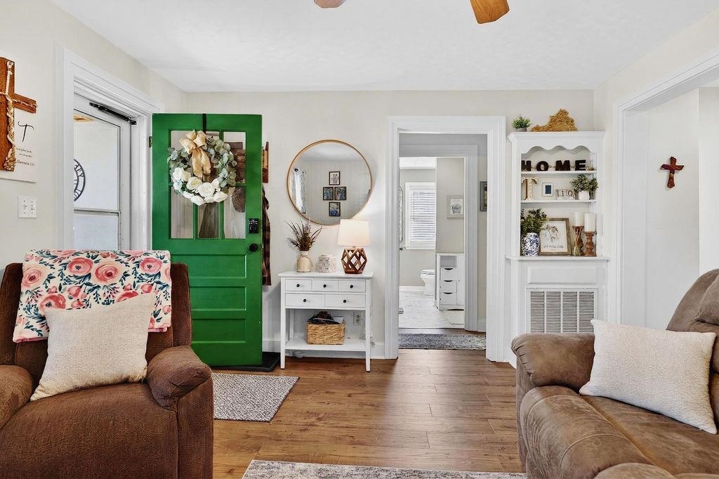 18 BARTLEY ST, STAUNTON, Virginia 24401, 2 Bedrooms Bedrooms, ,1 BathroomBathrooms,Residential,18 BARTLEY ST,675987 MLS # 675987