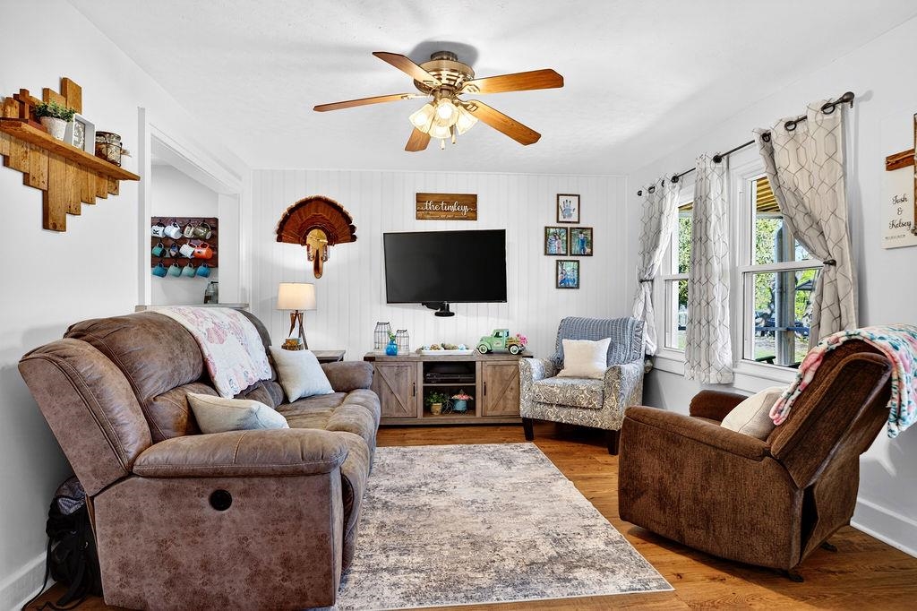 18 BARTLEY ST, STAUNTON, Virginia 24401, 2 Bedrooms Bedrooms, ,1 BathroomBathrooms,Residential,18 BARTLEY ST,675987 MLS # 675987