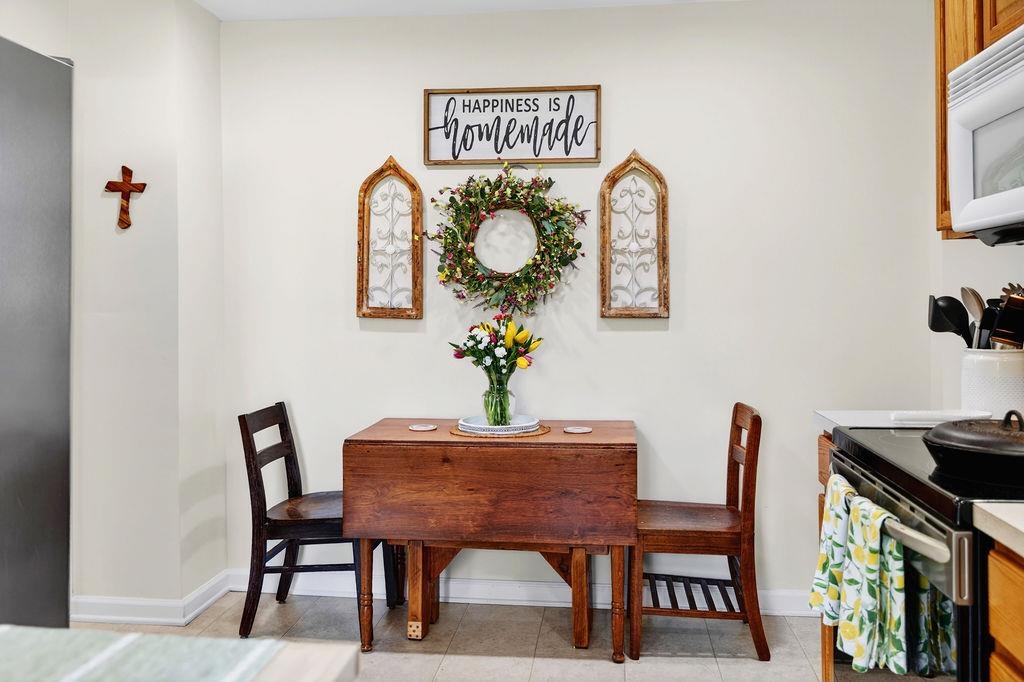 18 BARTLEY ST, STAUNTON, Virginia 24401, 2 Bedrooms Bedrooms, ,1 BathroomBathrooms,Residential,18 BARTLEY ST,675987 MLS # 675987