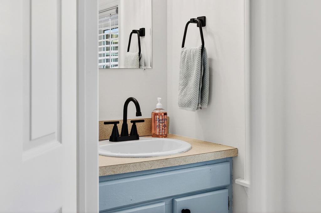 18 BARTLEY ST, STAUNTON, Virginia 24401, 2 Bedrooms Bedrooms, ,1 BathroomBathrooms,Residential,18 BARTLEY ST,675987 MLS # 675987