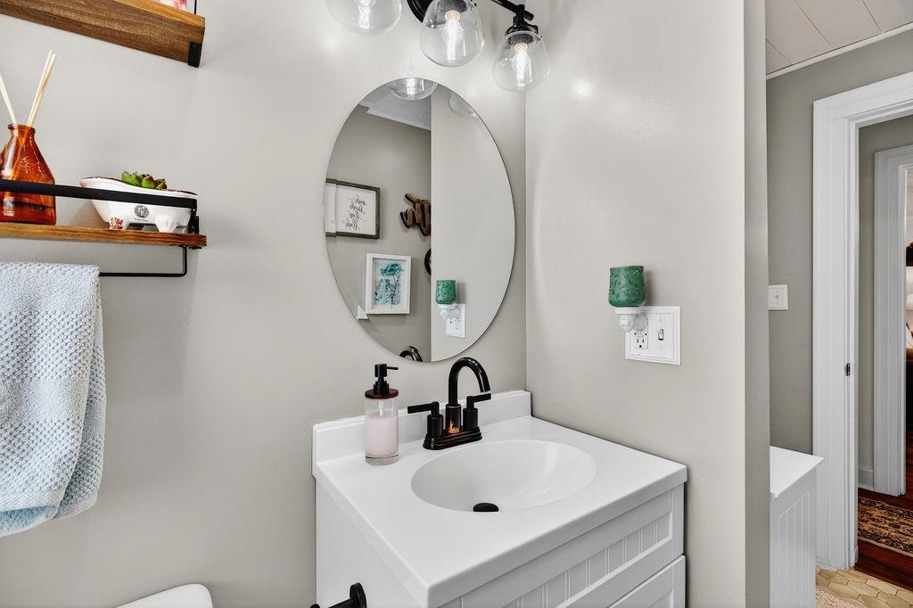 18 BARTLEY ST, STAUNTON, Virginia 24401, 2 Bedrooms Bedrooms, ,1 BathroomBathrooms,Residential,18 BARTLEY ST,675987 MLS # 675987