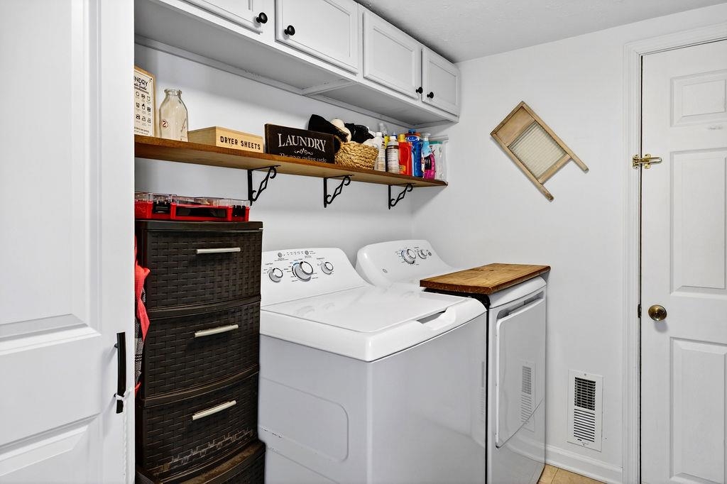 18 BARTLEY ST, STAUNTON, Virginia 24401, 2 Bedrooms Bedrooms, ,1 BathroomBathrooms,Residential,18 BARTLEY ST,675987 MLS # 675987