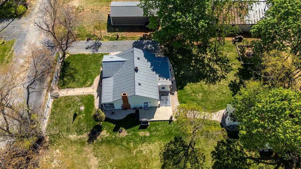 18 BARTLEY ST, STAUNTON, Virginia 24401, 2 Bedrooms Bedrooms, ,1 BathroomBathrooms,Residential,18 BARTLEY ST,675987 MLS # 675987