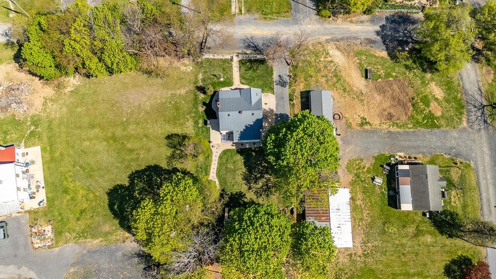 18 BARTLEY ST, STAUNTON, Virginia 24401, 2 Bedrooms Bedrooms, ,1 BathroomBathrooms,Residential,18 BARTLEY ST,675987 MLS # 675987