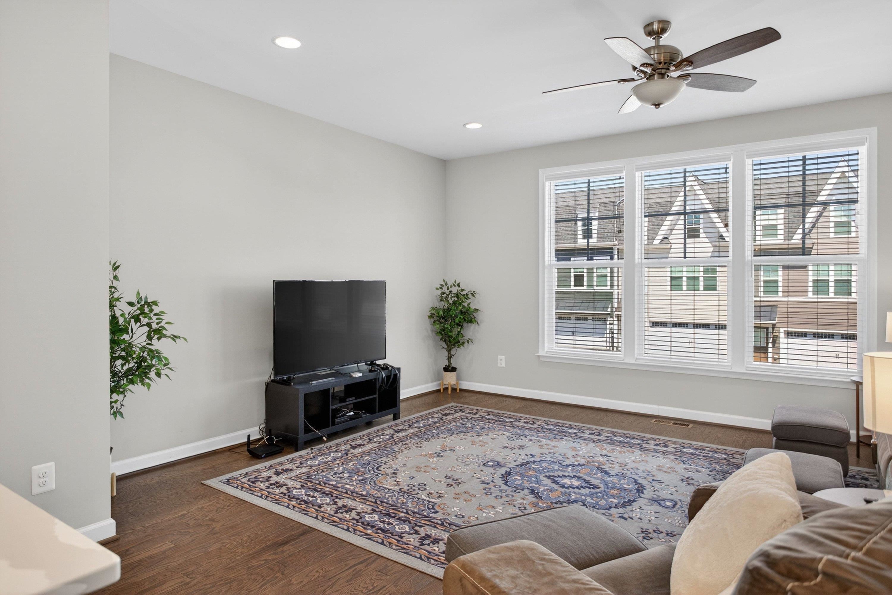 3224 MARION SQ, ROCKINGHAM, Virginia 22801, 3 Bedrooms Bedrooms, ,2 BathroomsBathrooms,Residential,3224 MARION SQ,675966 MLS # 675966