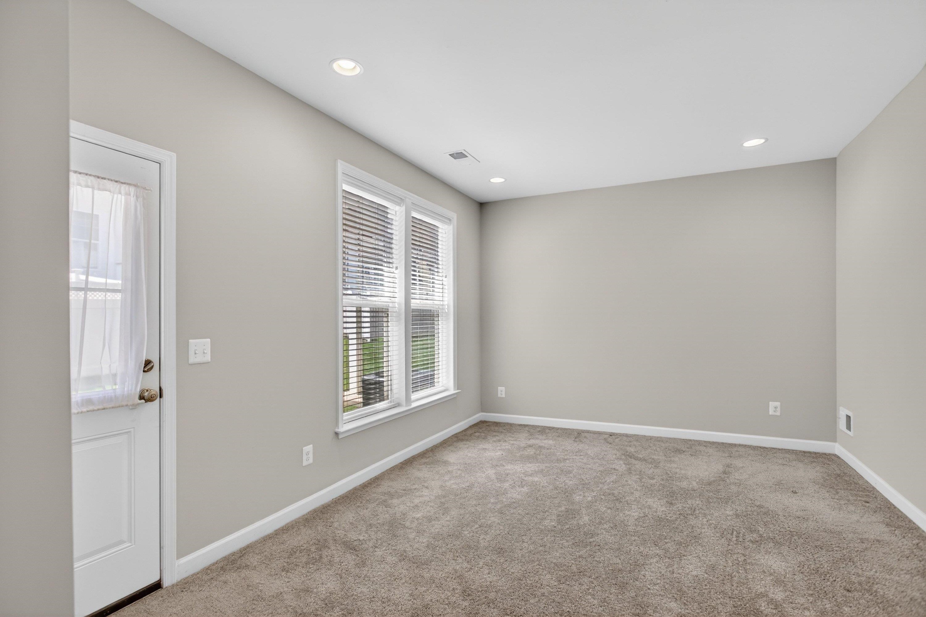 3224 MARION SQ, ROCKINGHAM, Virginia 22801, 3 Bedrooms Bedrooms, ,2 BathroomsBathrooms,Residential,3224 MARION SQ,675966 MLS # 675966