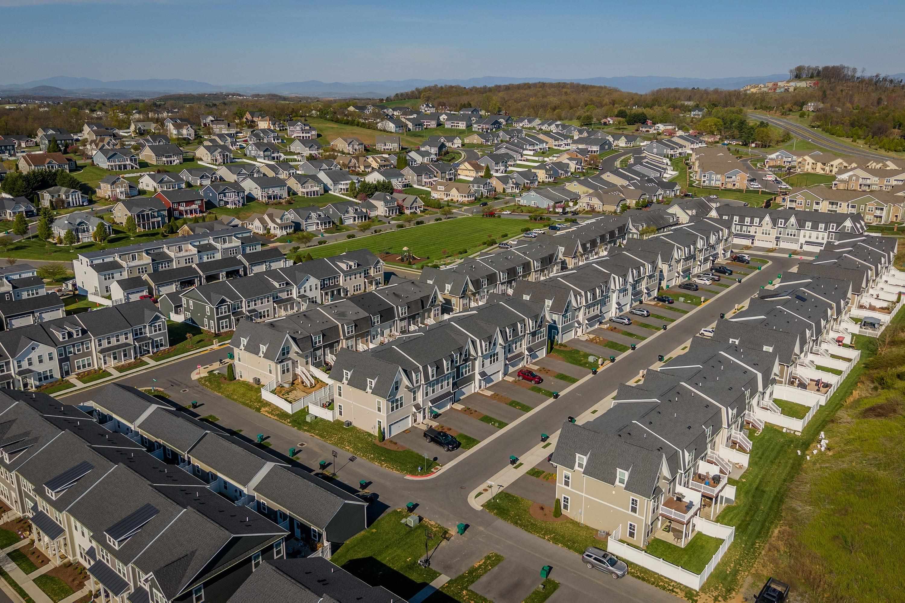 3224 MARION SQ, ROCKINGHAM, Virginia 22801, 3 Bedrooms Bedrooms, ,2 BathroomsBathrooms,Residential,3224 MARION SQ,675966 MLS # 675966