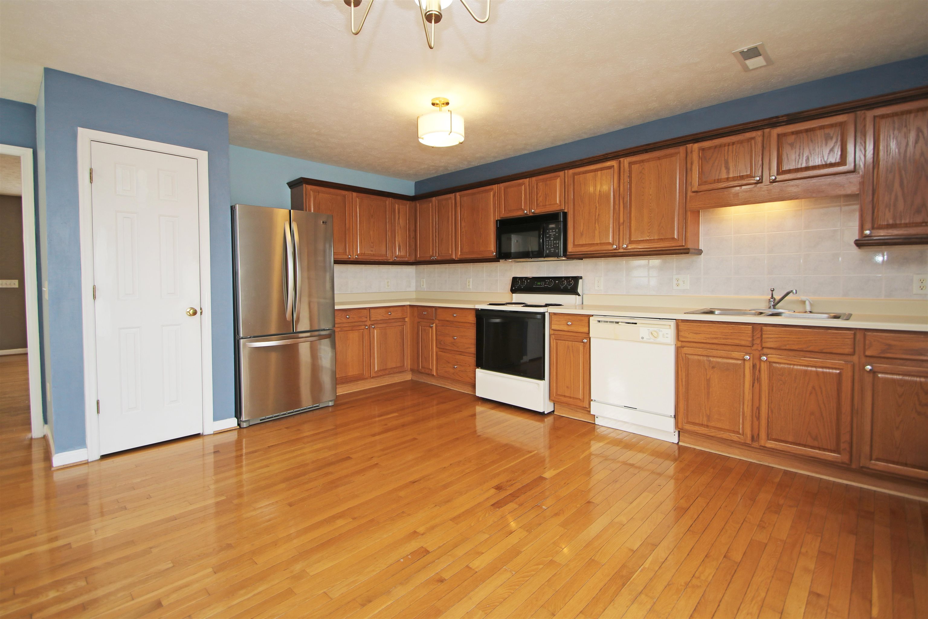 1218 OLD RICHMOND CIR, HARRISONBURG, Virginia 22802, 2 Bedrooms Bedrooms, ,3 BathroomsBathrooms,Residential,1218 OLD RICHMOND CIR,675967 MLS # 675967