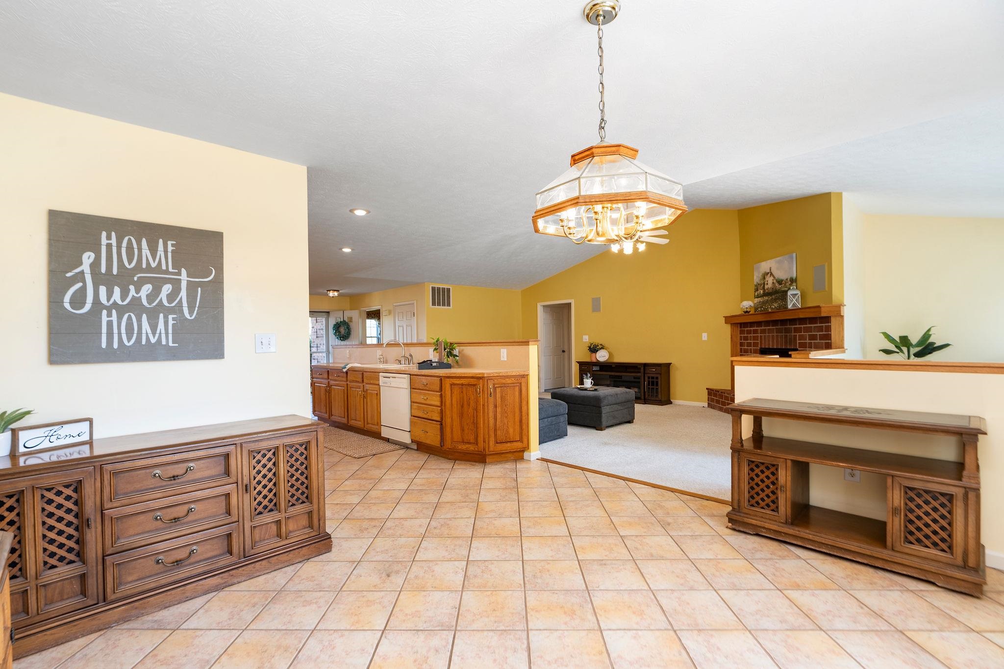 92 FIELDHAVEN DR, STAUNTON, Virginia 24401, 3 Bedrooms Bedrooms, ,3 BathroomsBathrooms,Residential,92 FIELDHAVEN DR,675972 MLS # 675972