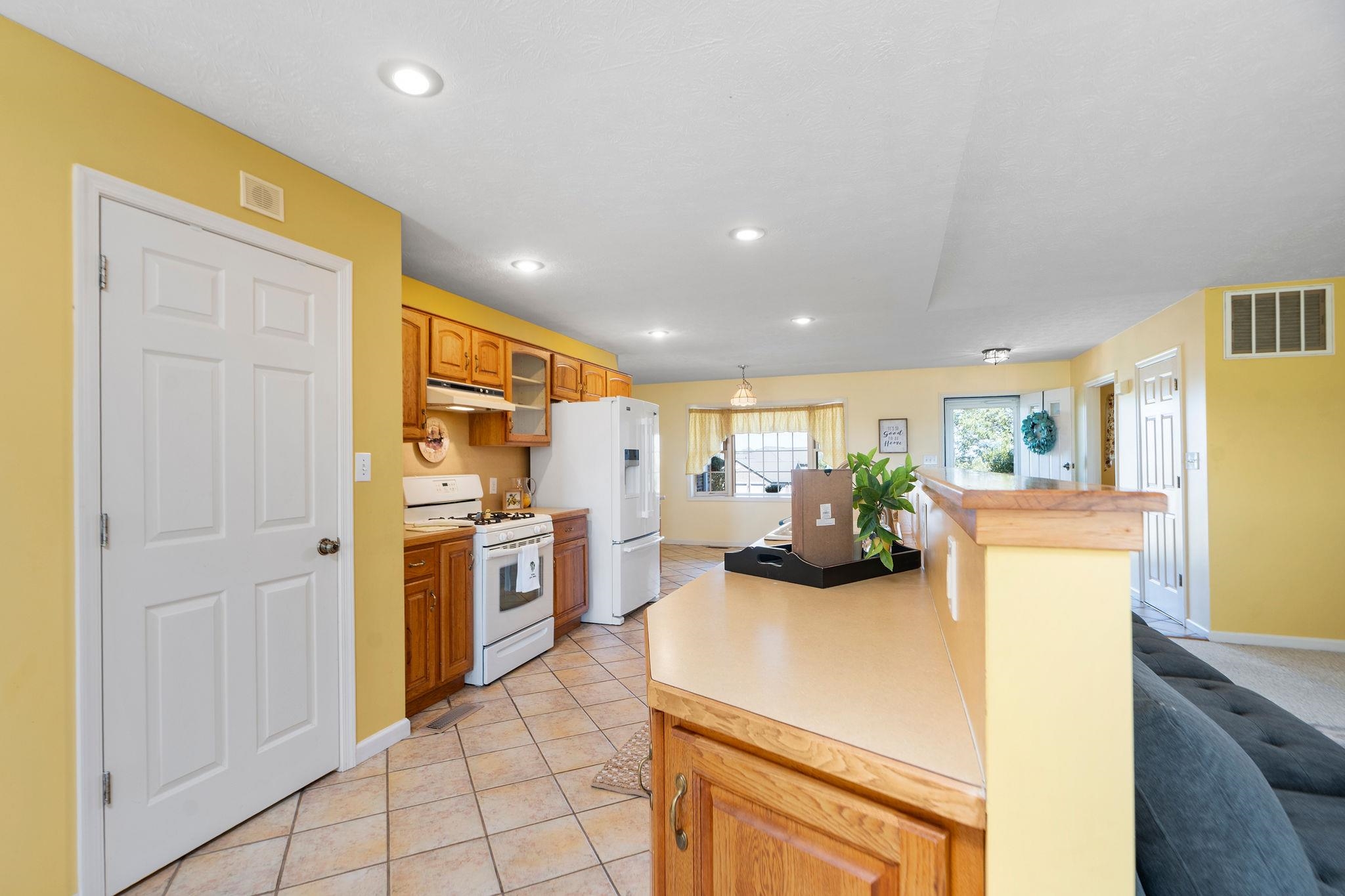 92 FIELDHAVEN DR, STAUNTON, Virginia 24401, 3 Bedrooms Bedrooms, ,3 BathroomsBathrooms,Residential,92 FIELDHAVEN DR,675972 MLS # 675972