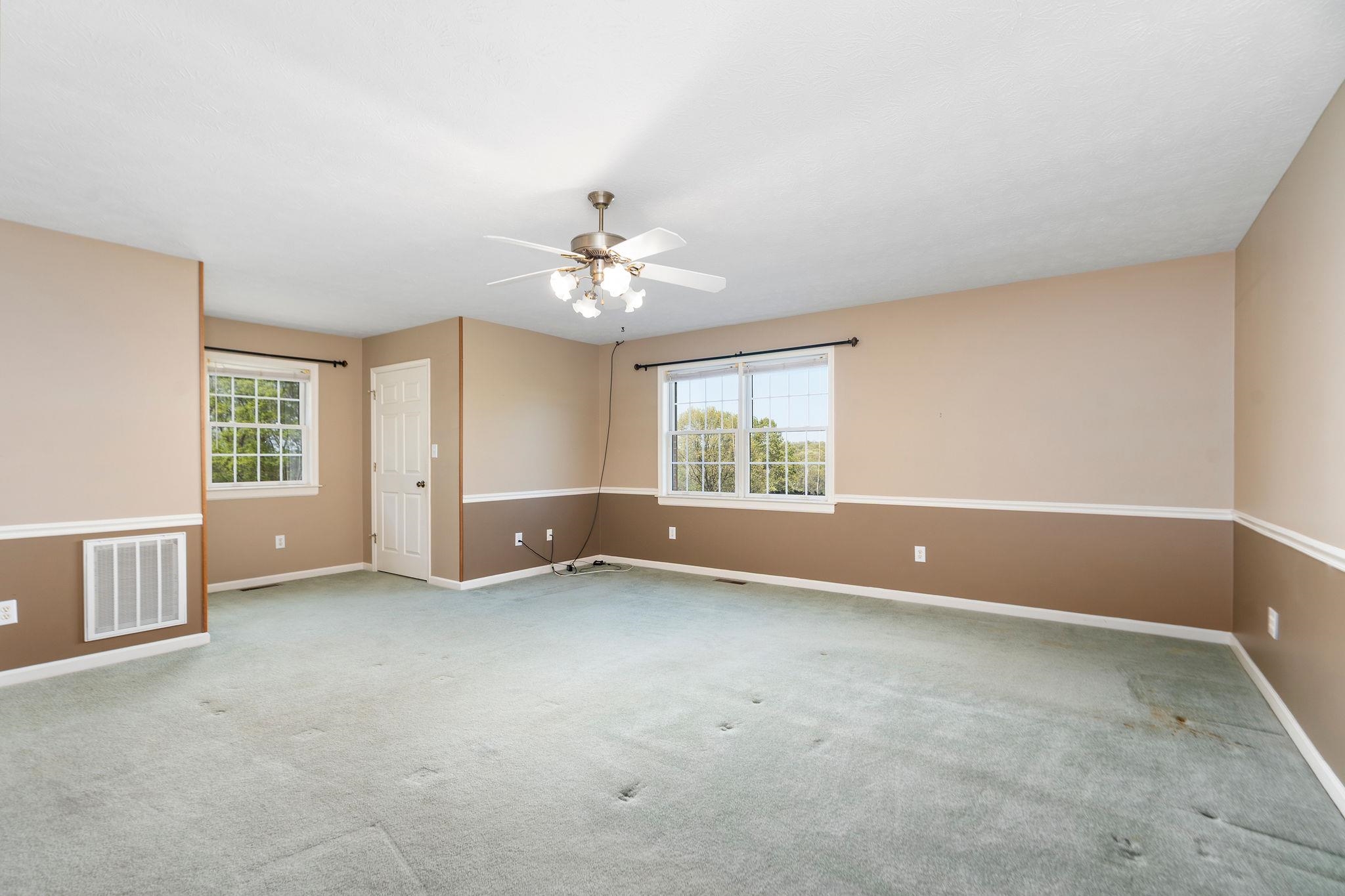 92 FIELDHAVEN DR, STAUNTON, Virginia 24401, 3 Bedrooms Bedrooms, ,3 BathroomsBathrooms,Residential,92 FIELDHAVEN DR,675972 MLS # 675972