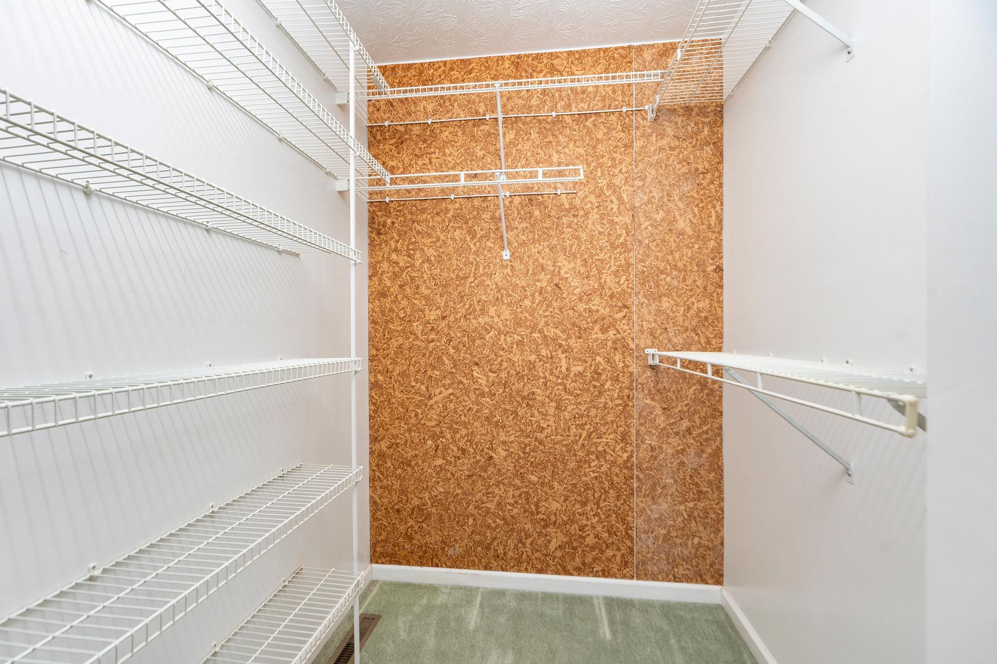 92 FIELDHAVEN DR, STAUNTON, Virginia 24401, 3 Bedrooms Bedrooms, ,3 BathroomsBathrooms,Residential,92 FIELDHAVEN DR,675972 MLS # 675972